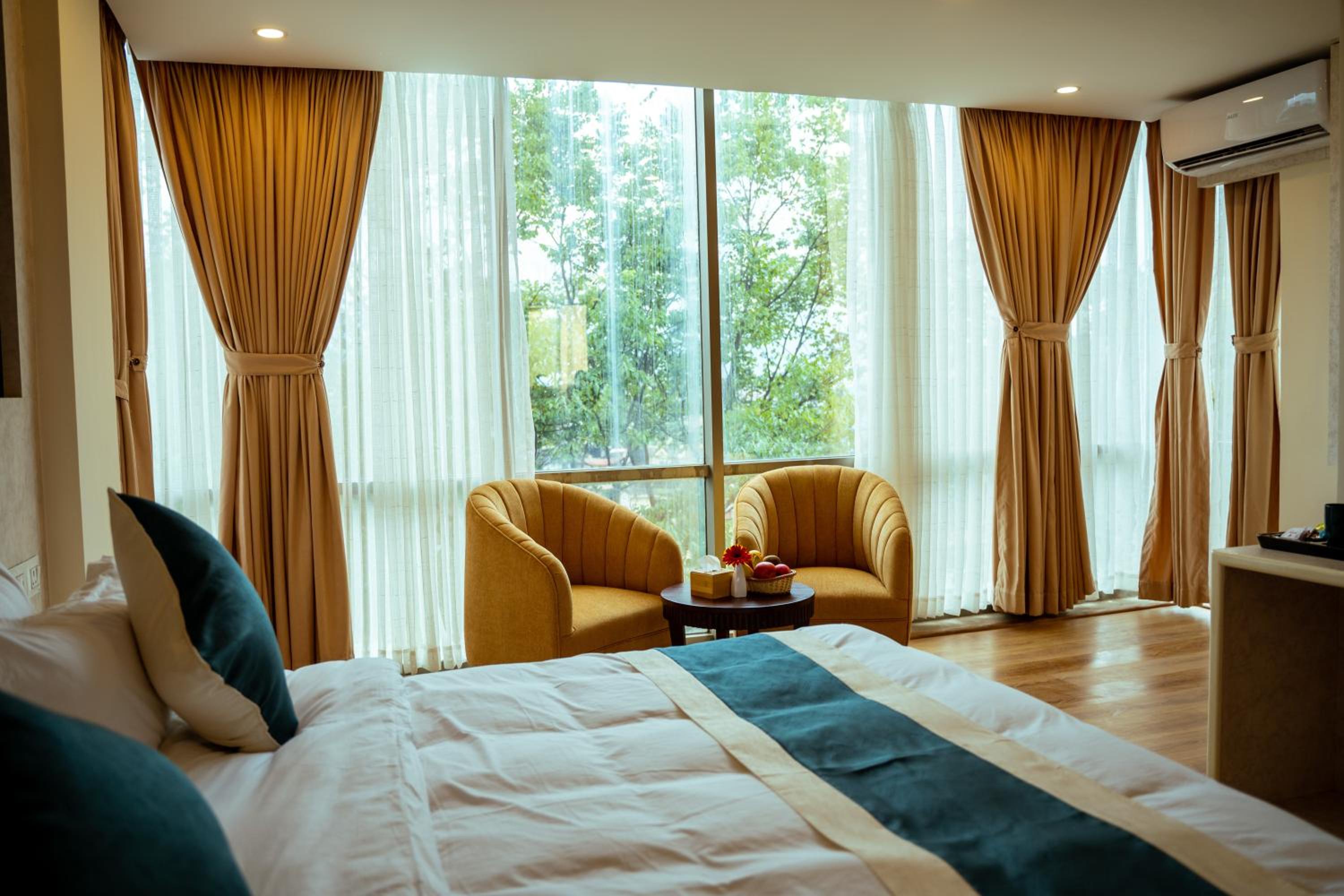 Junior Suite - Photo 1