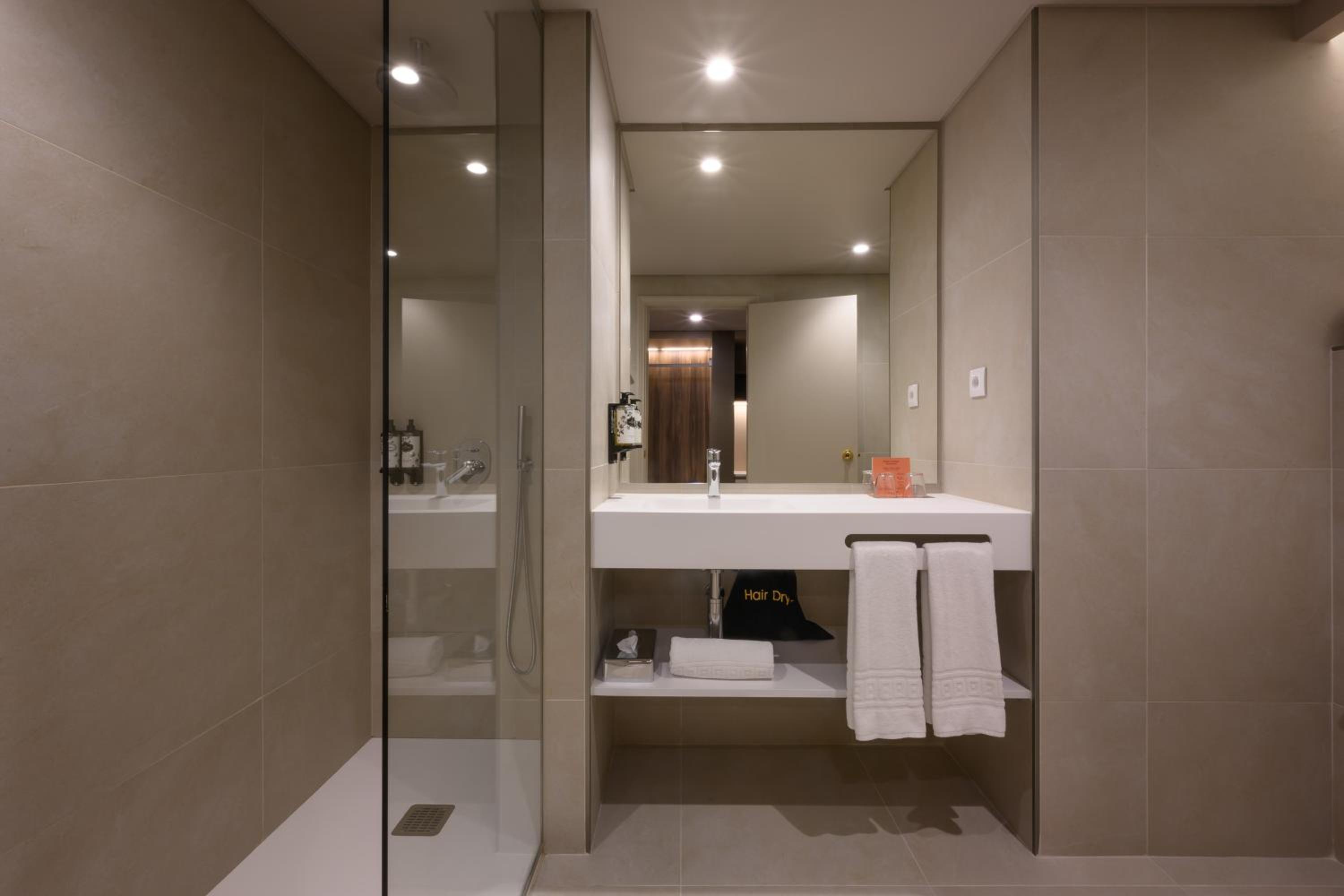 Standard Room - Photo 5