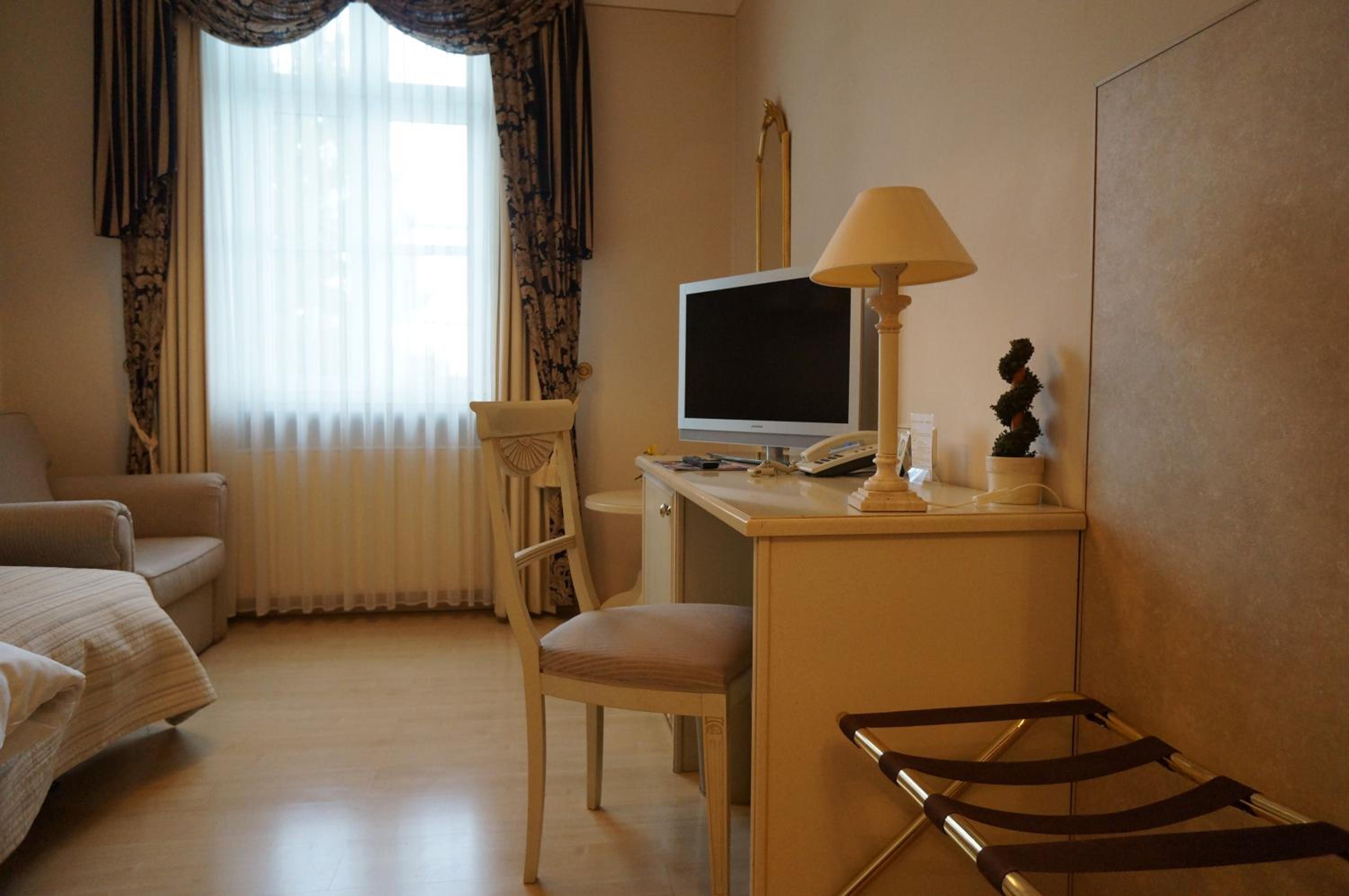 Single Room photo 3