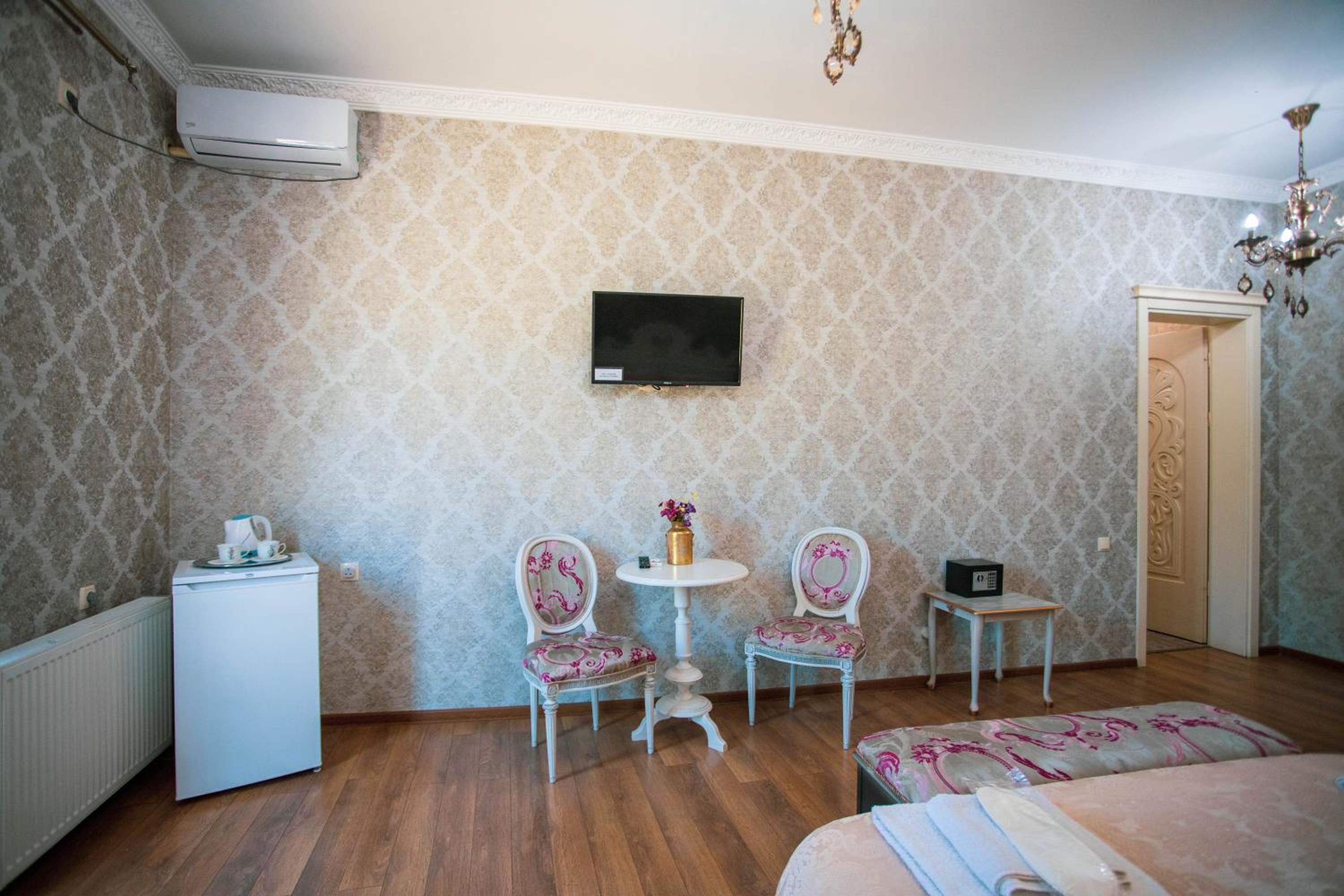 Double Room photo 3