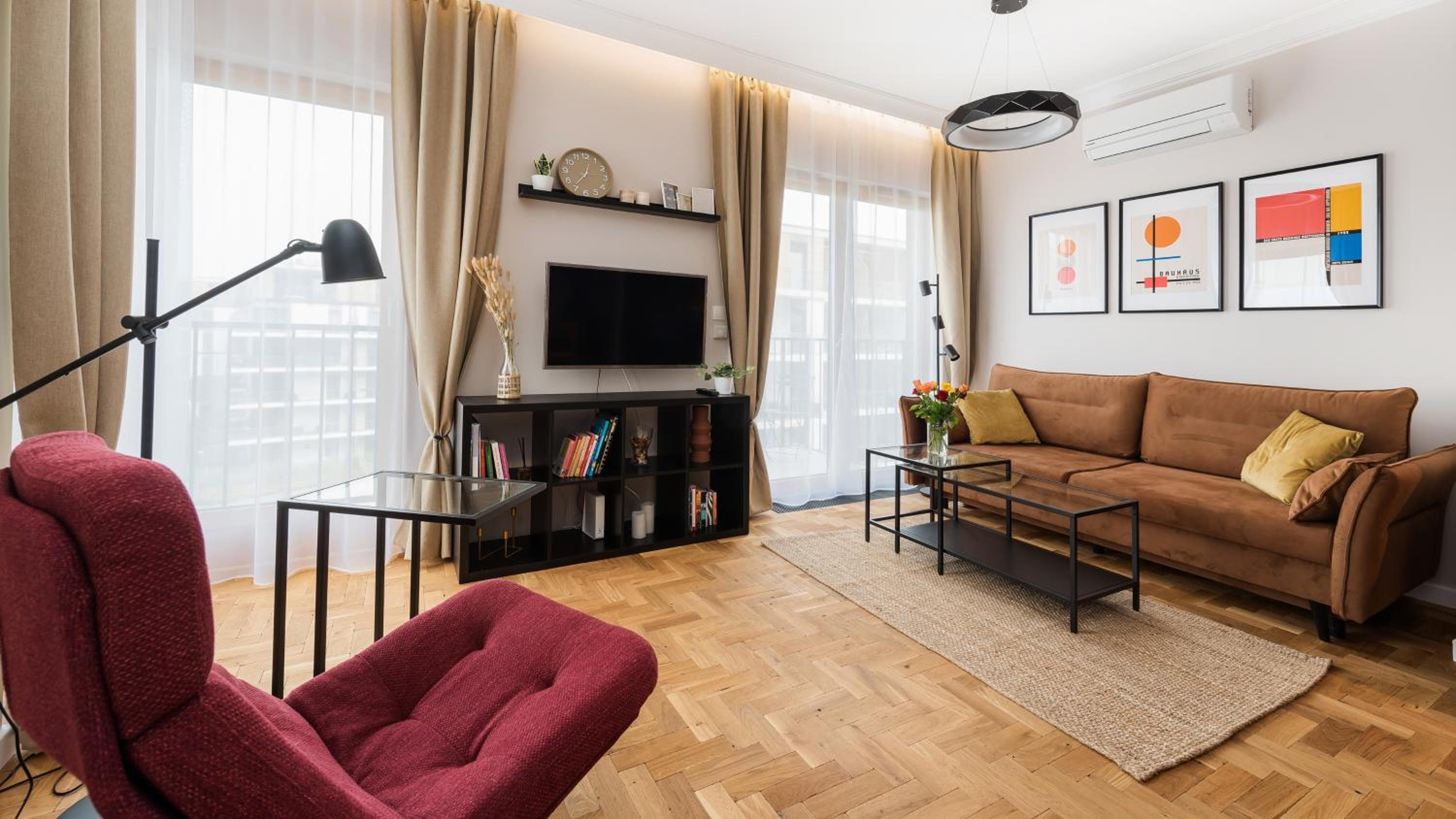 Studio Apartment