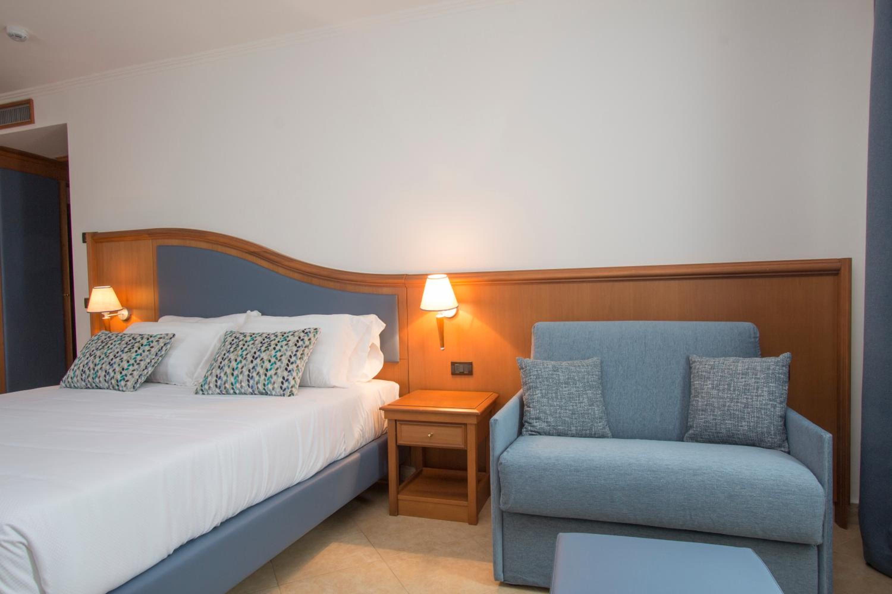 Superior Double Room - Photo 2
