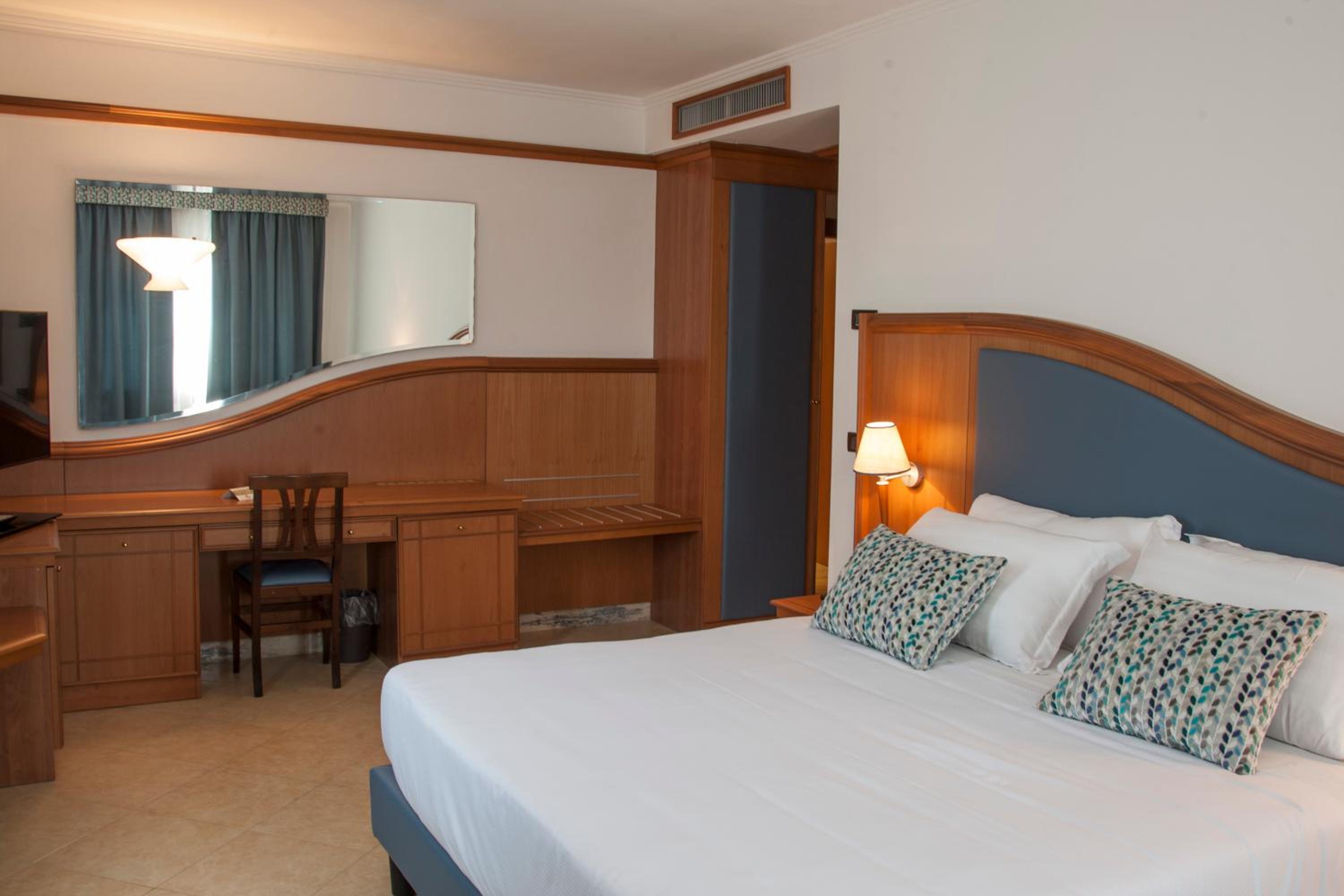 Superior Double Room - Photo 7