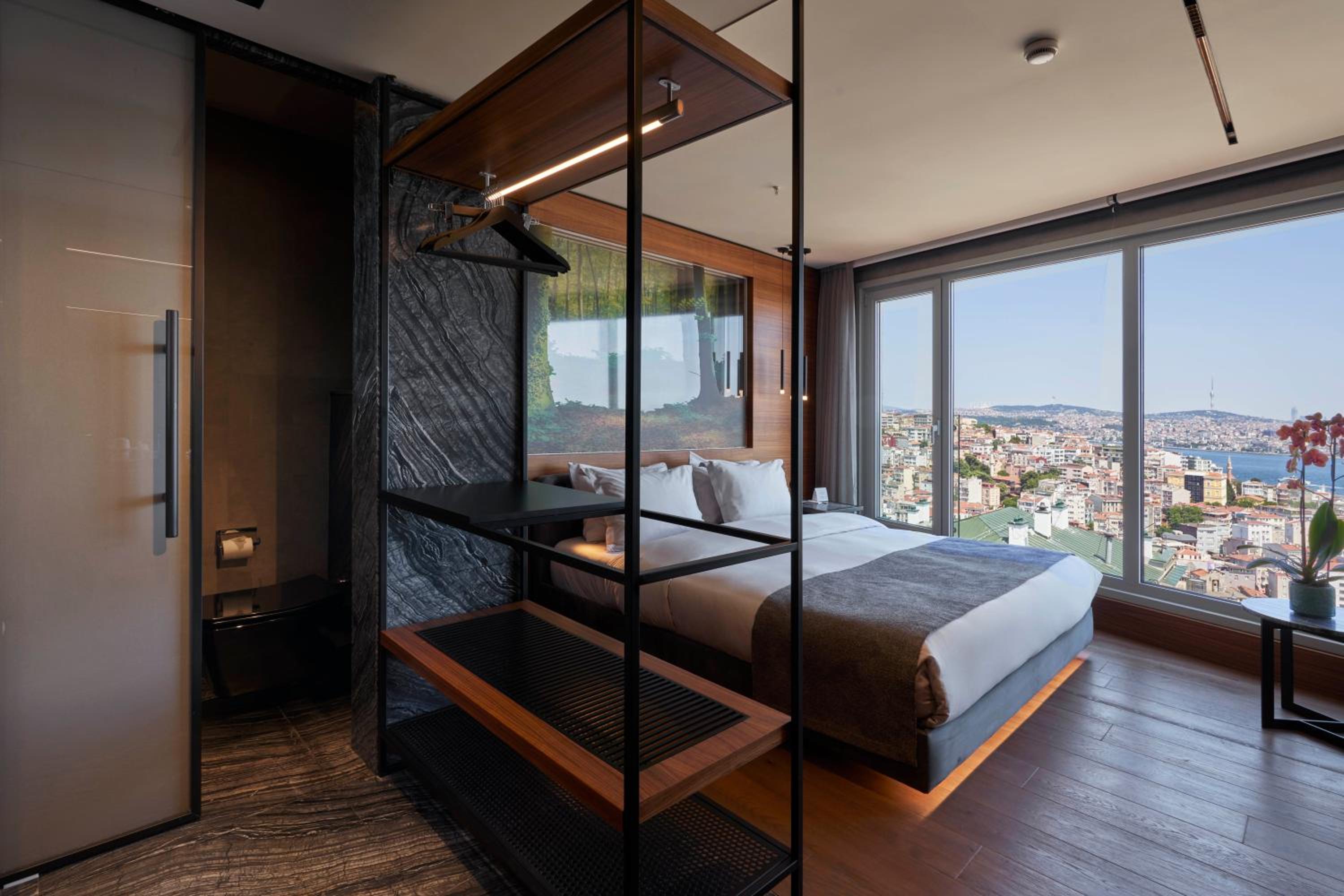 Asia Suite photo 2