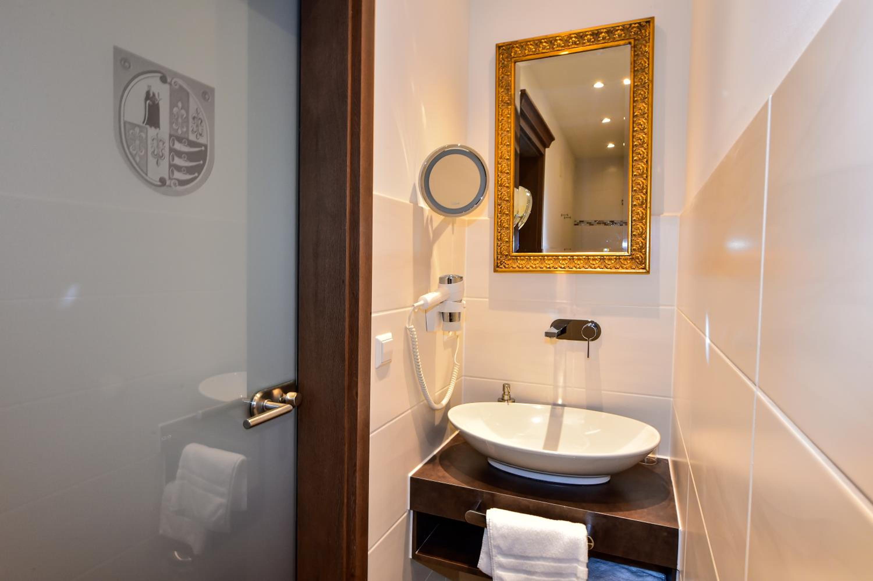 Double Room Modern photo 3