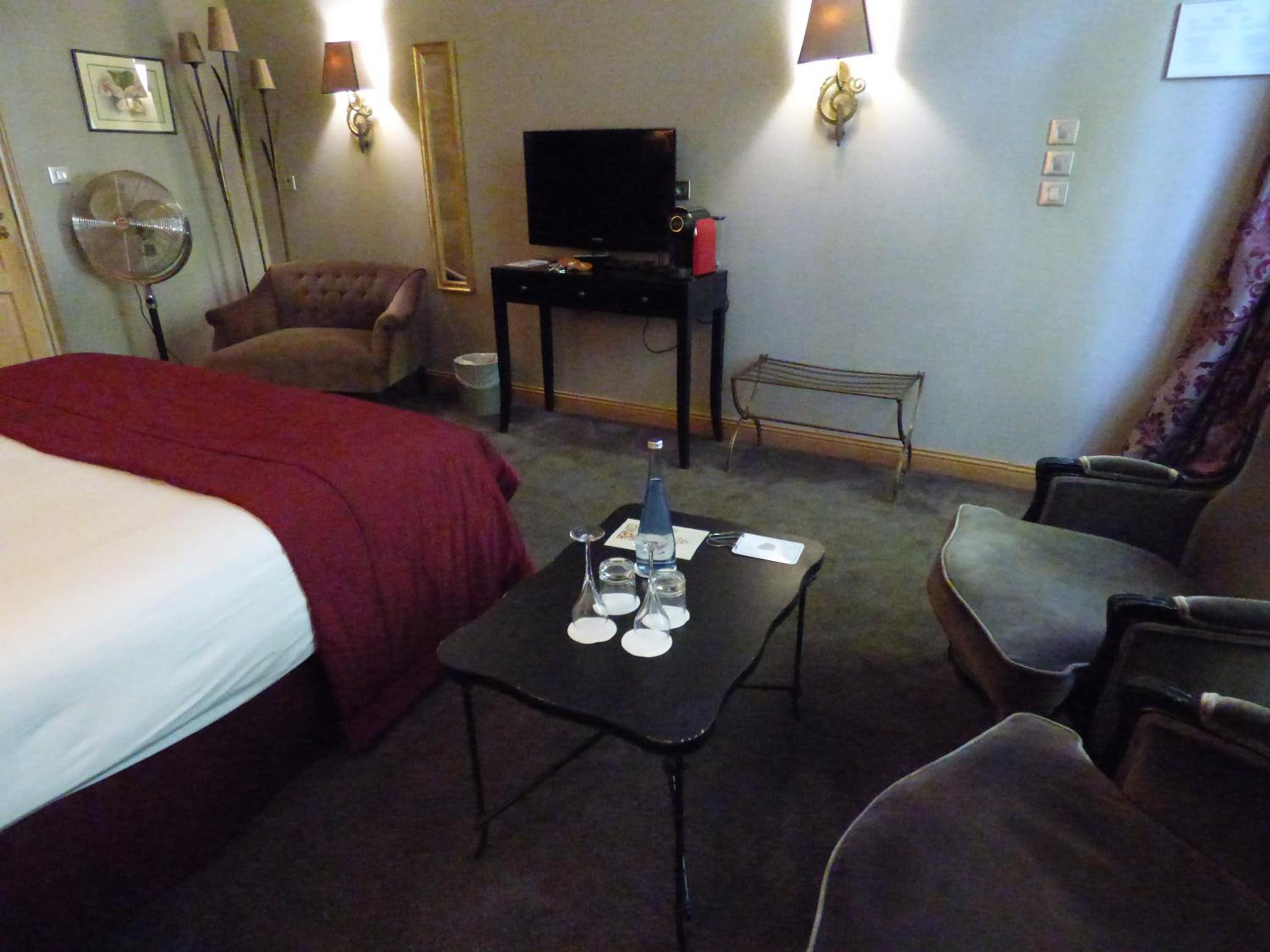 Deluxe Room - Photo 7