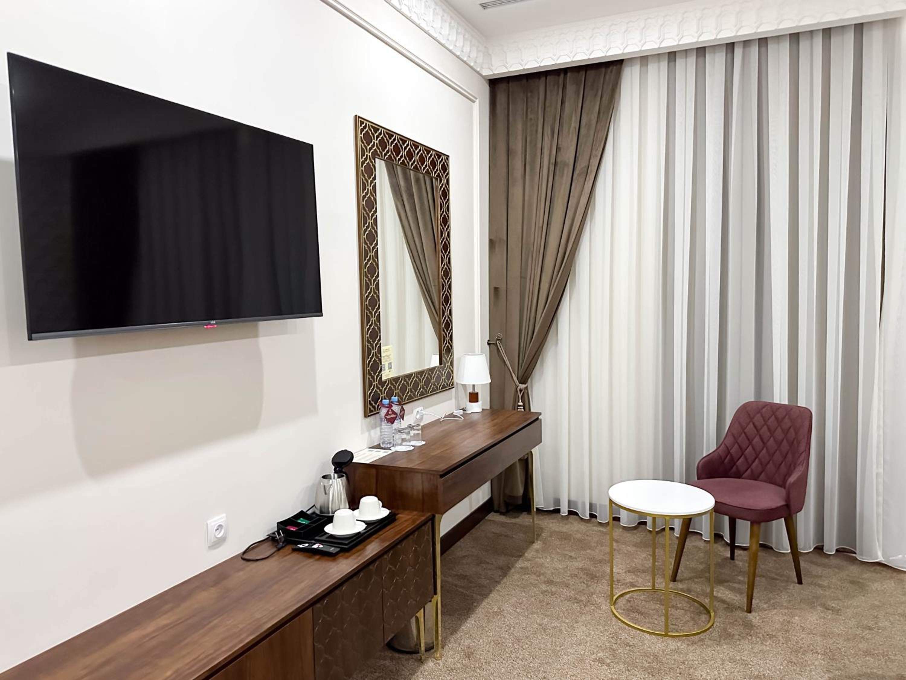 Superior Twin Room - Photo 4