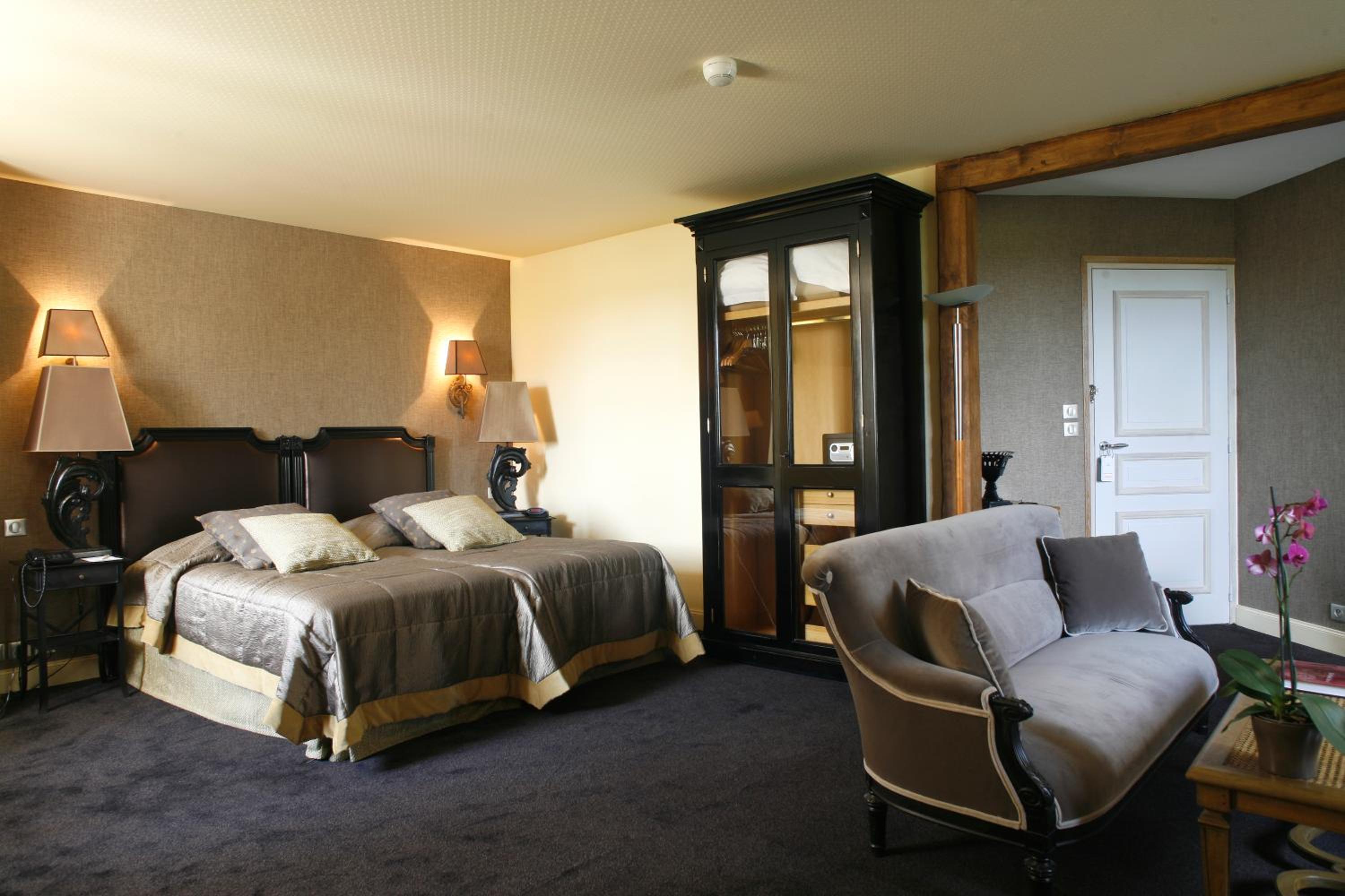 Deluxe Room - Photo 1