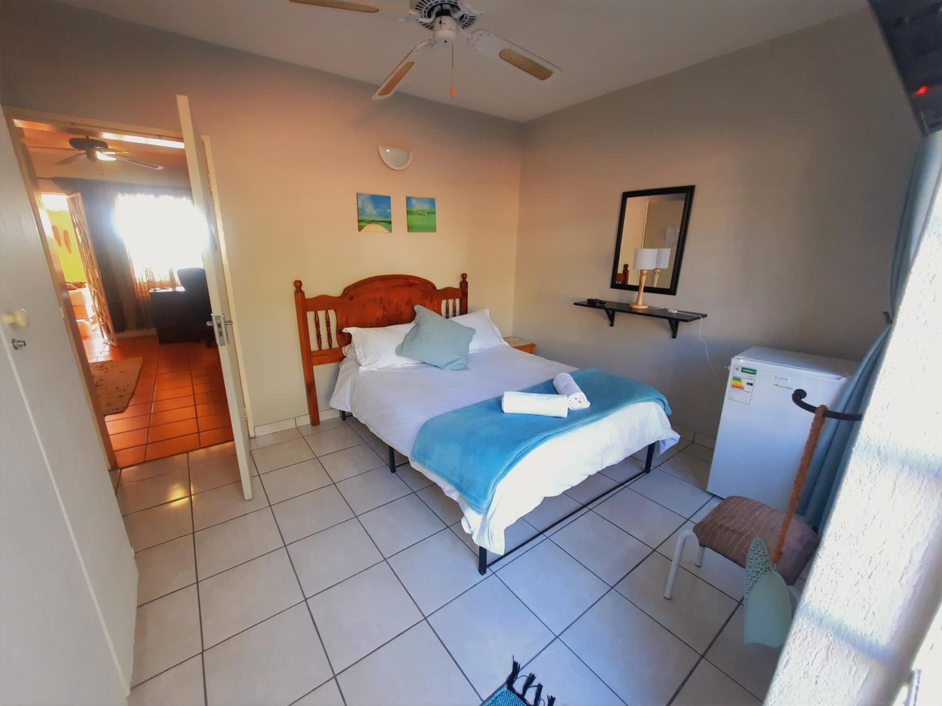 Double Room - Photo 4