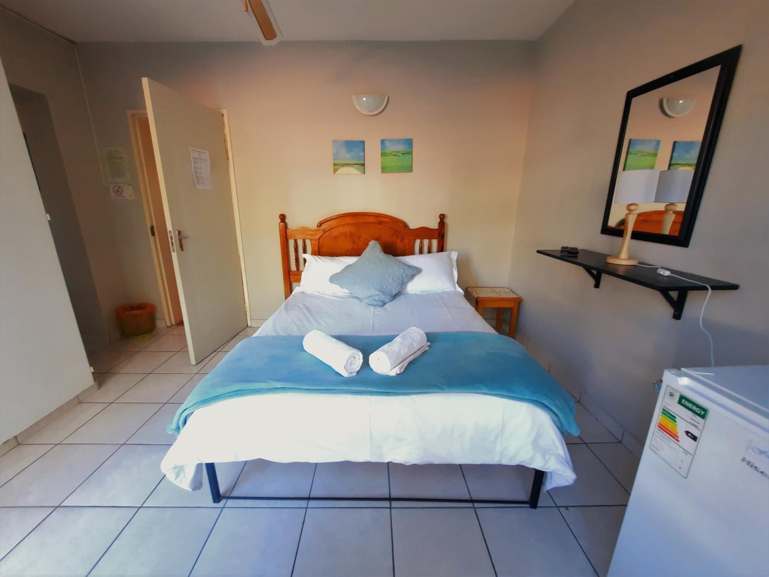 Double Room - Photo 3