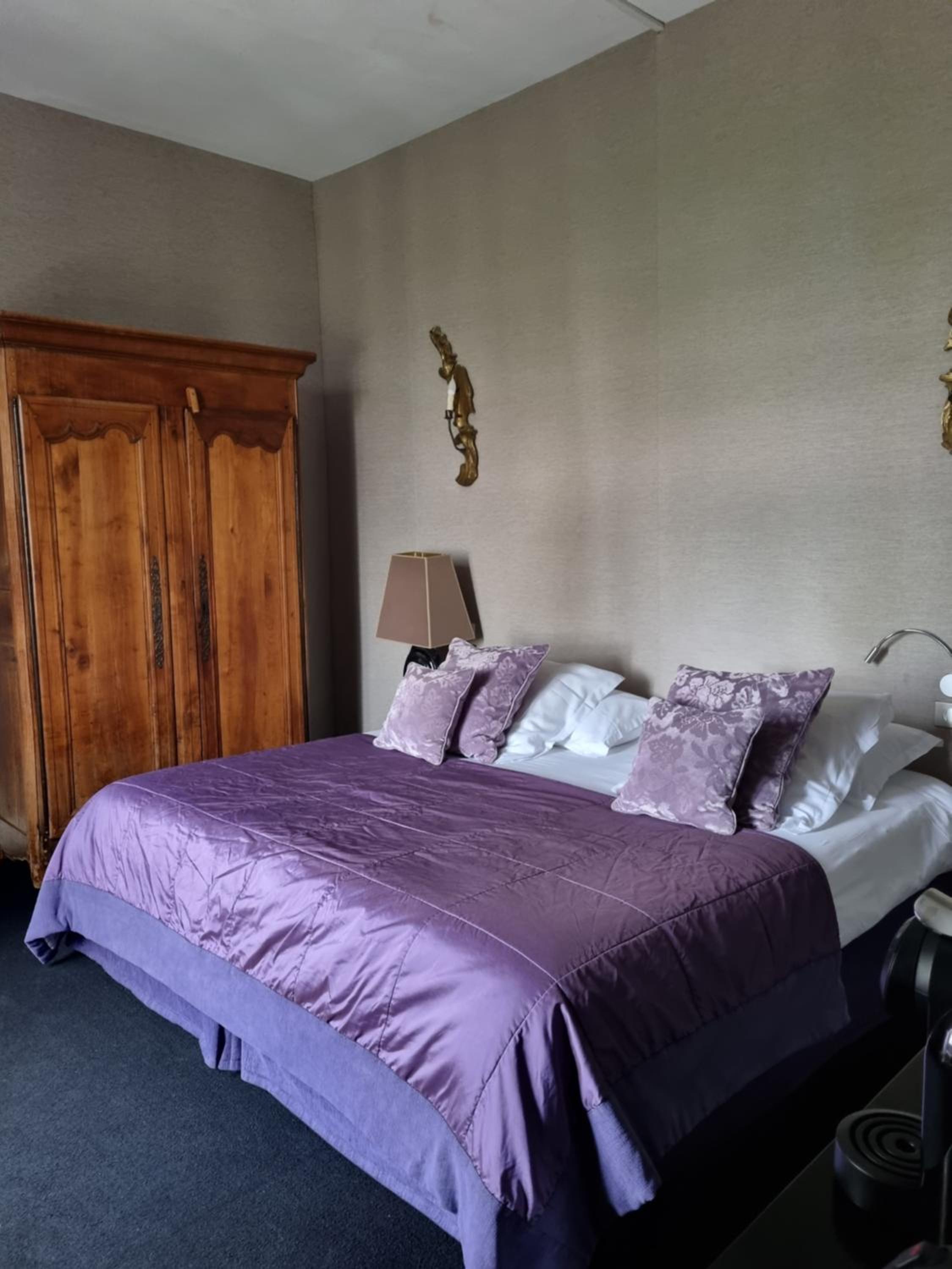 Suite - Photo 5
