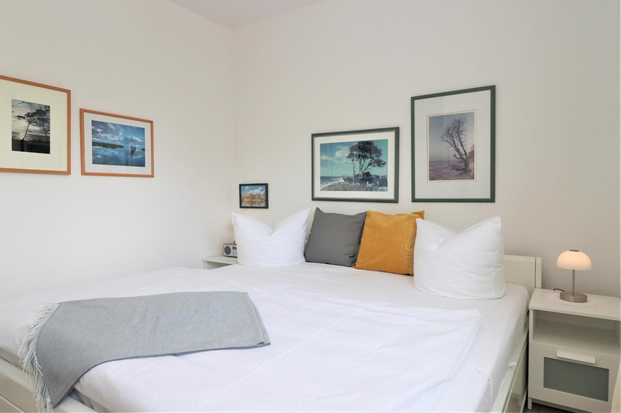 Apartment with Balcony photo 1