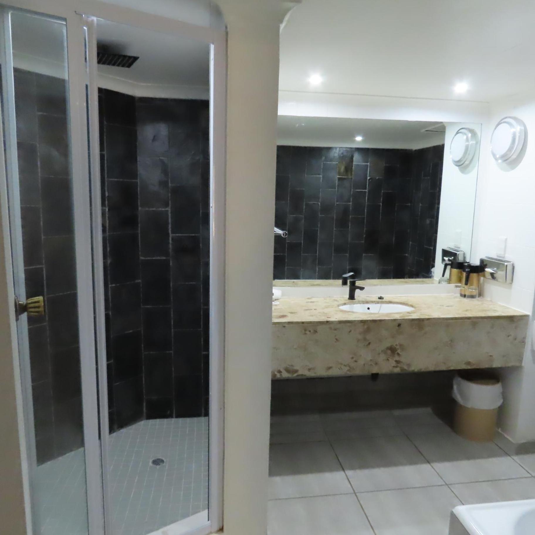 Family Room - Photo 11