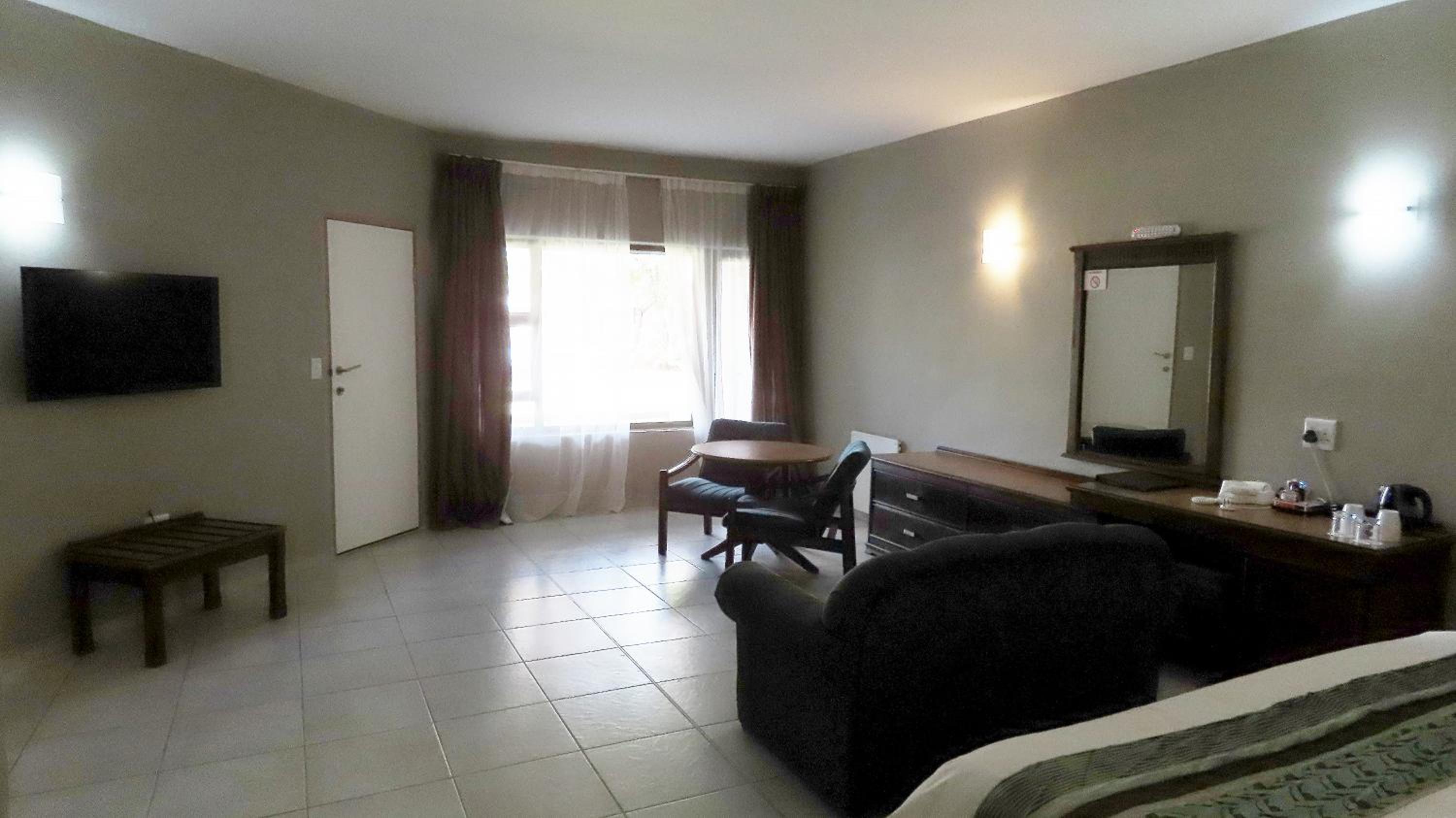 Family Room - Photo 9
