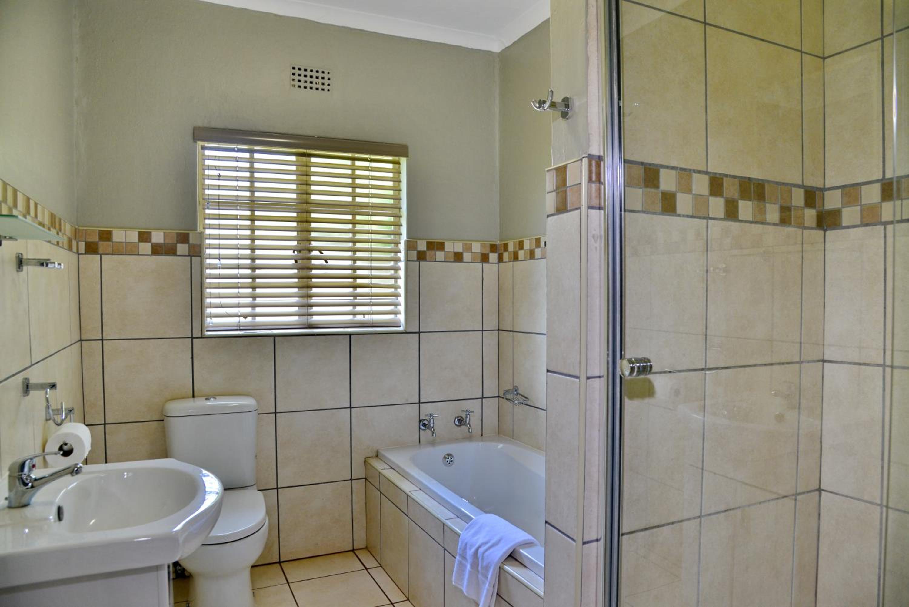One-Bedroom Chalet - Photo 2