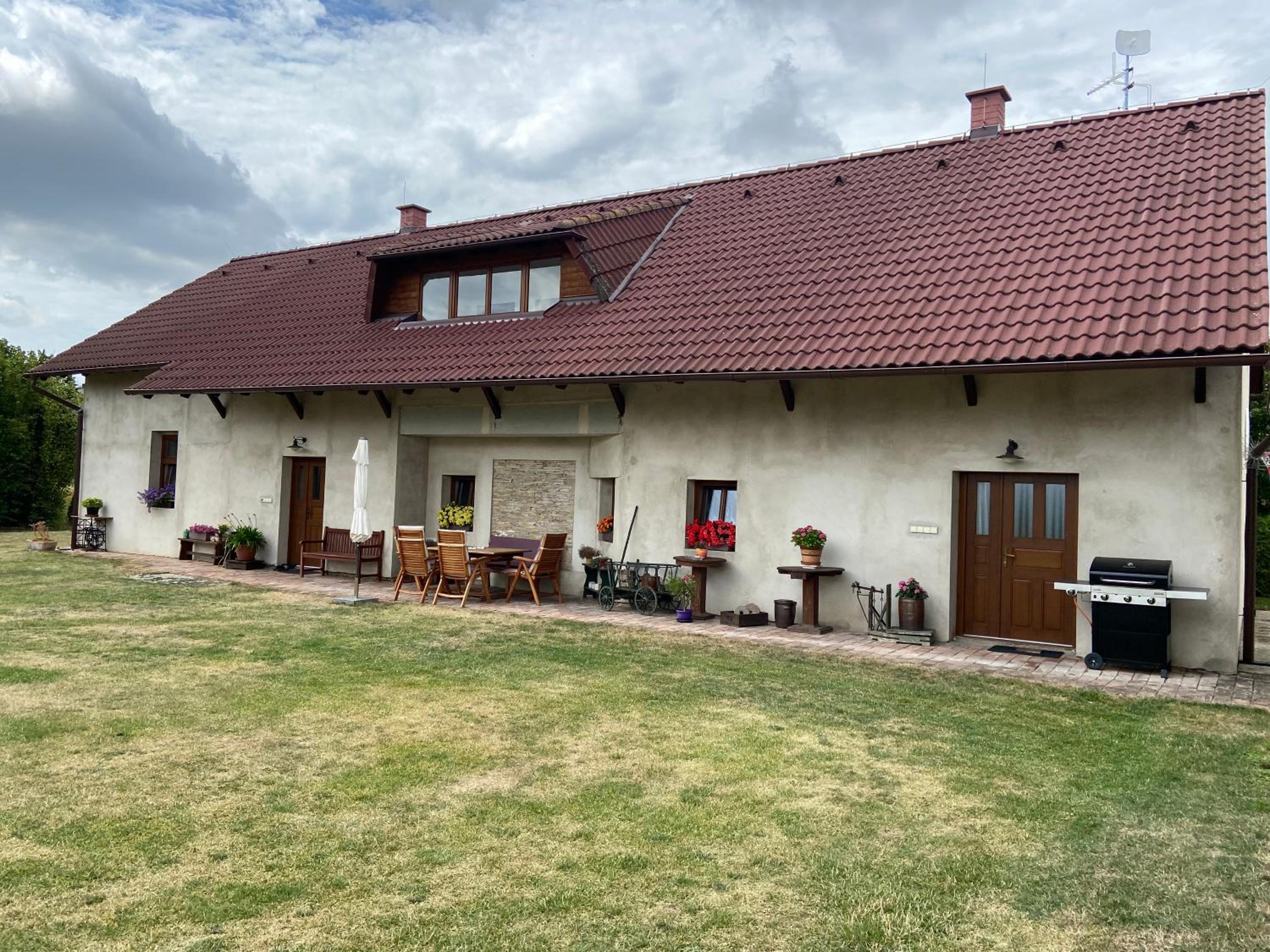 Three-Bedroom House photo 2