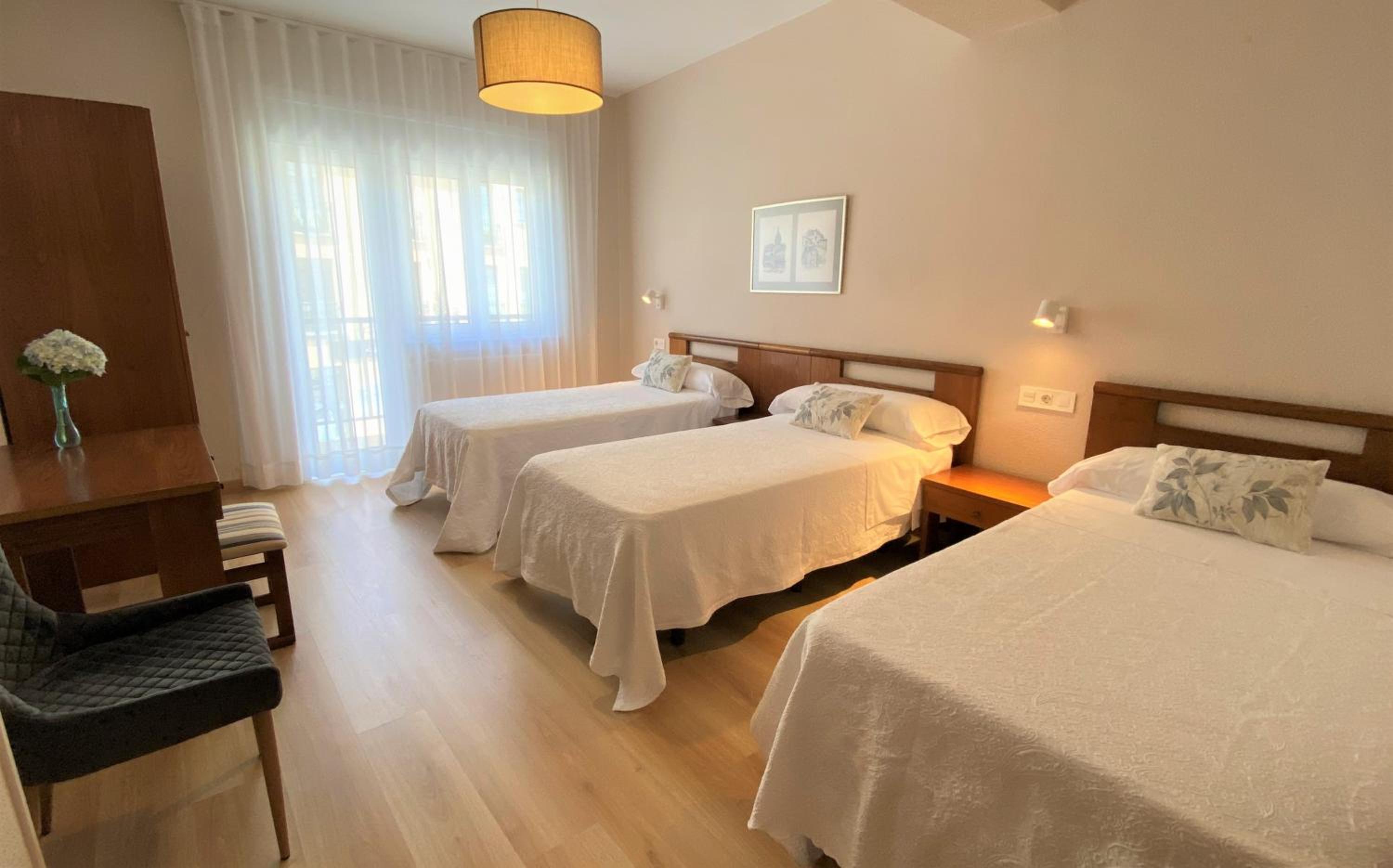 Triple Room - Photo 1