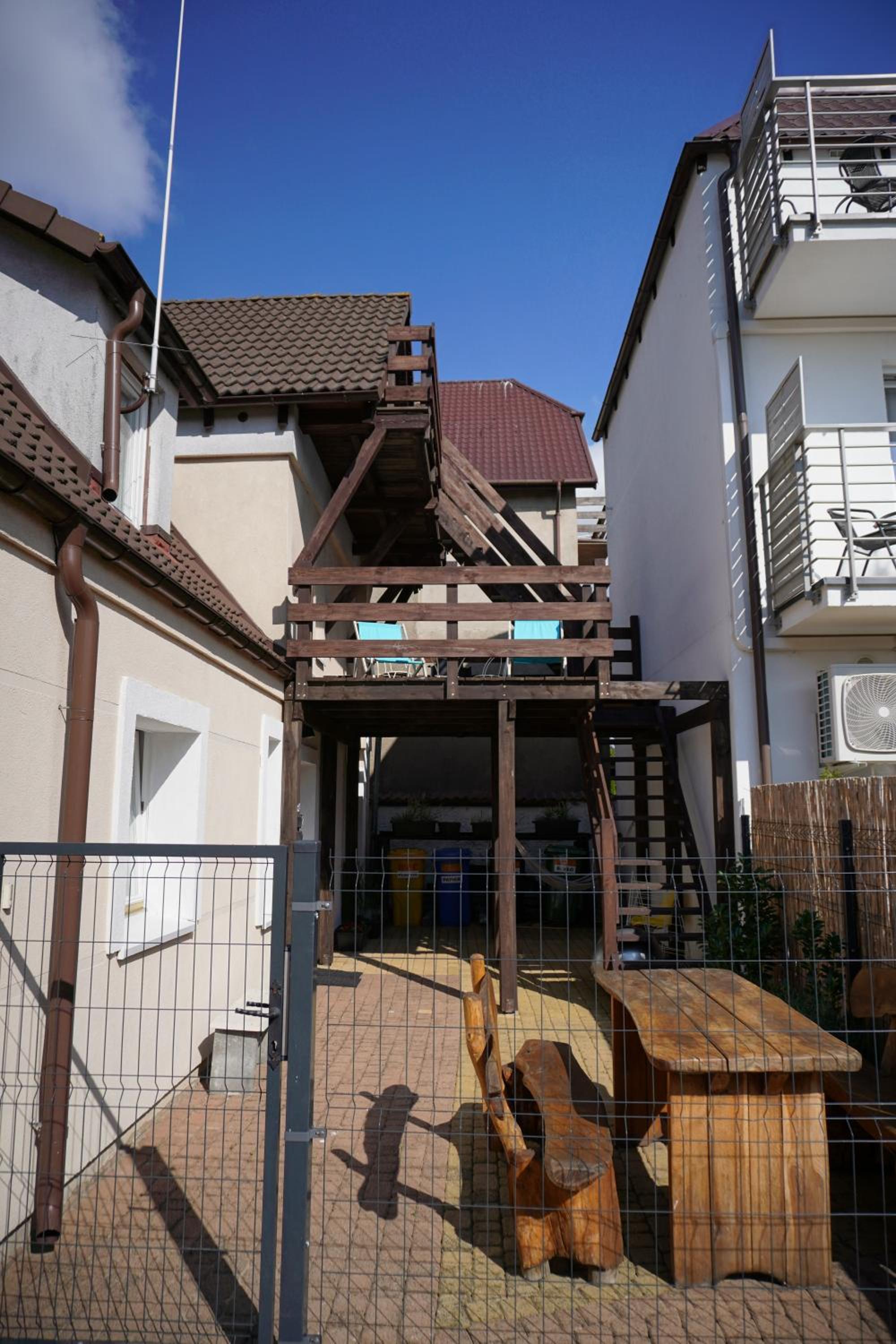 Apartment with Balcony photo 1
