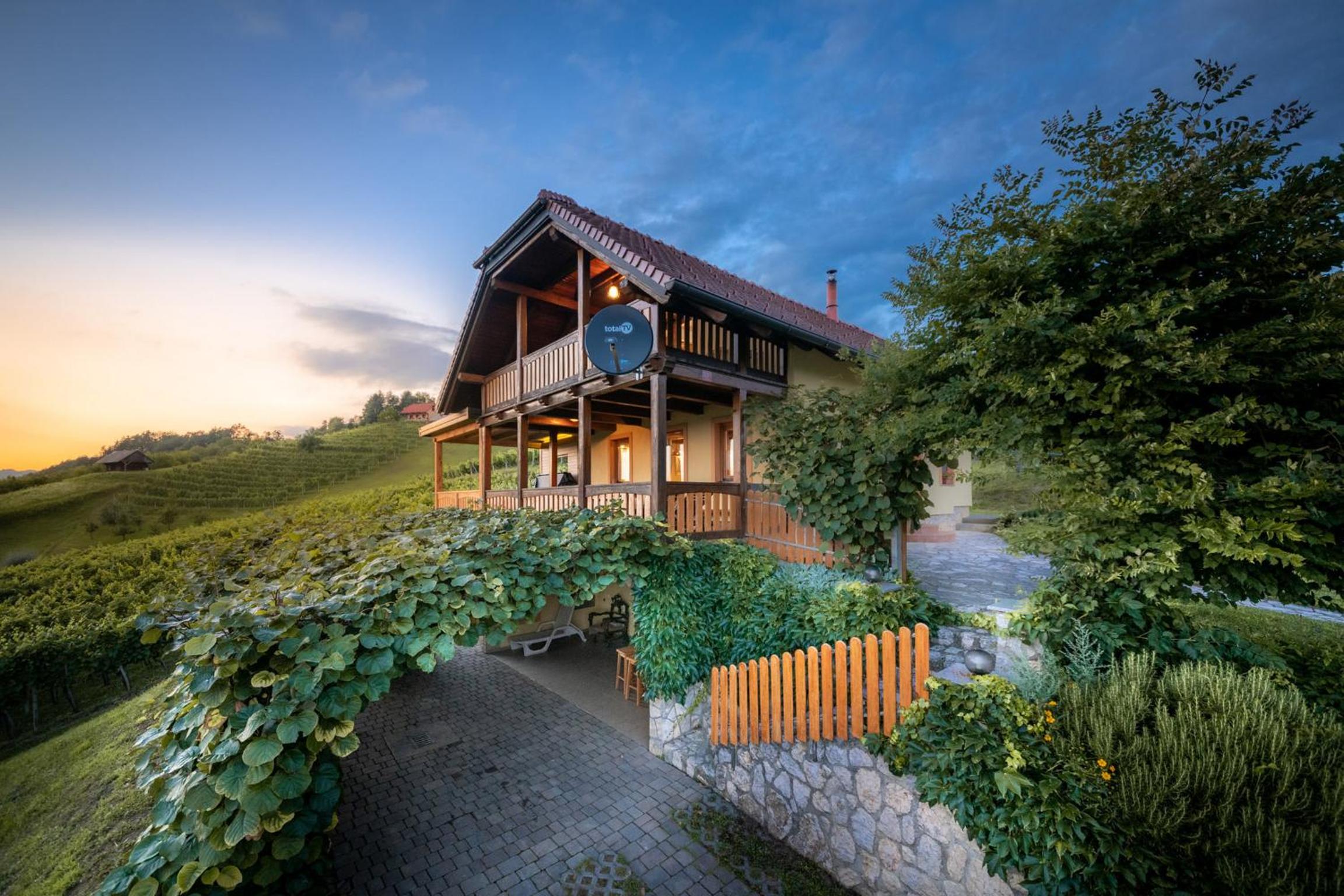 Vacation Home photo 2