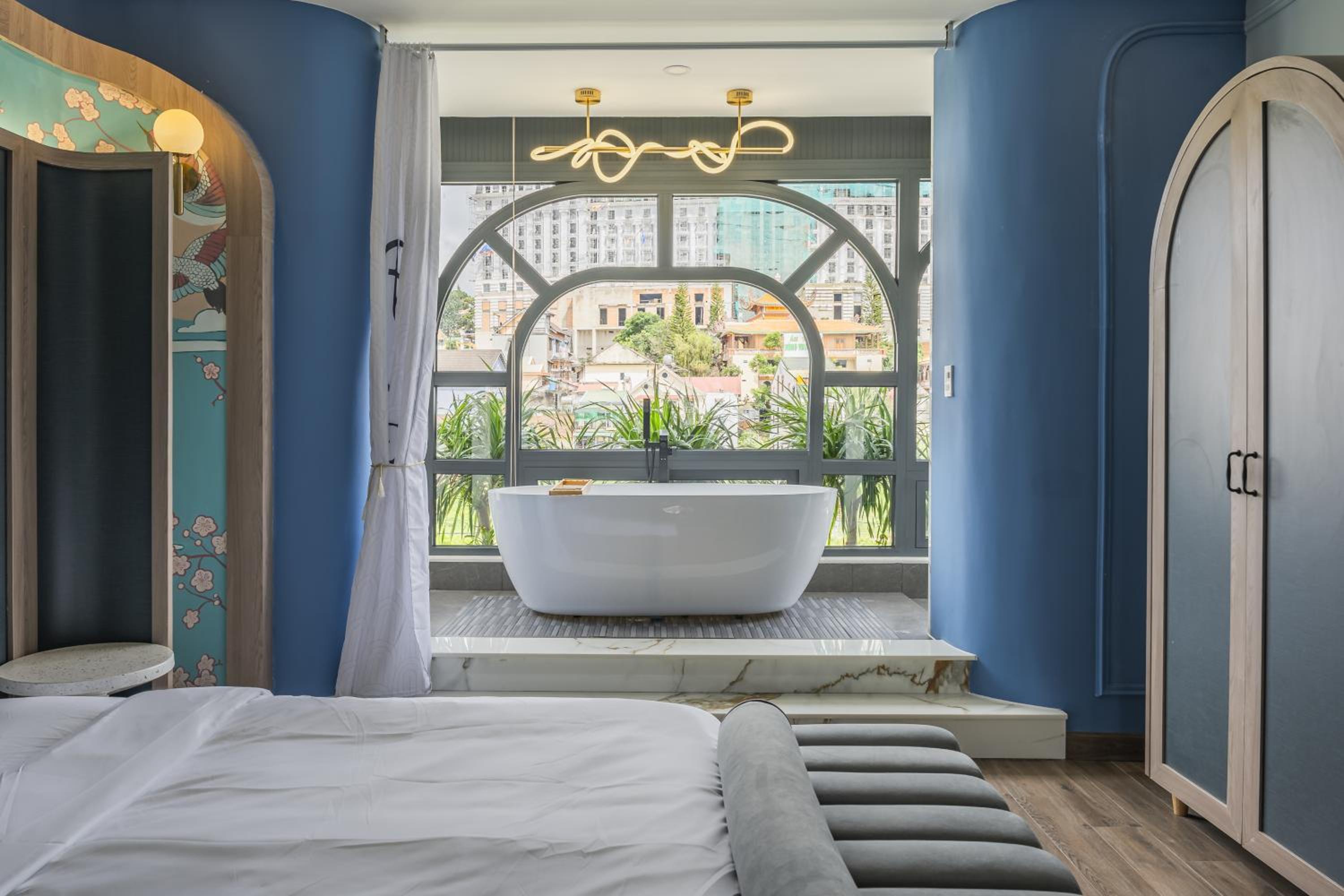 Deluxe Double Room with Bath photo 3