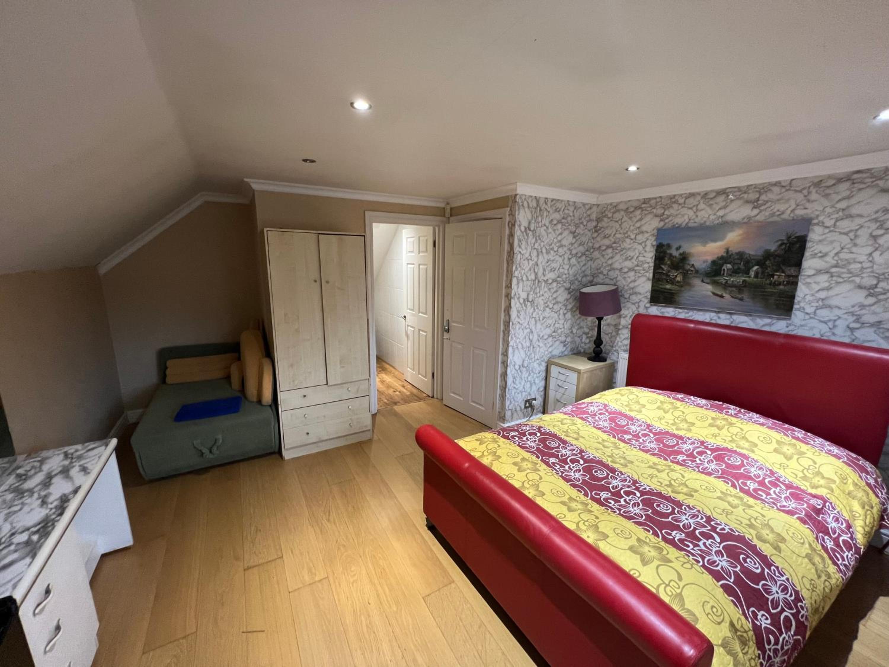 Deluxe Double Room with Bath photo 2