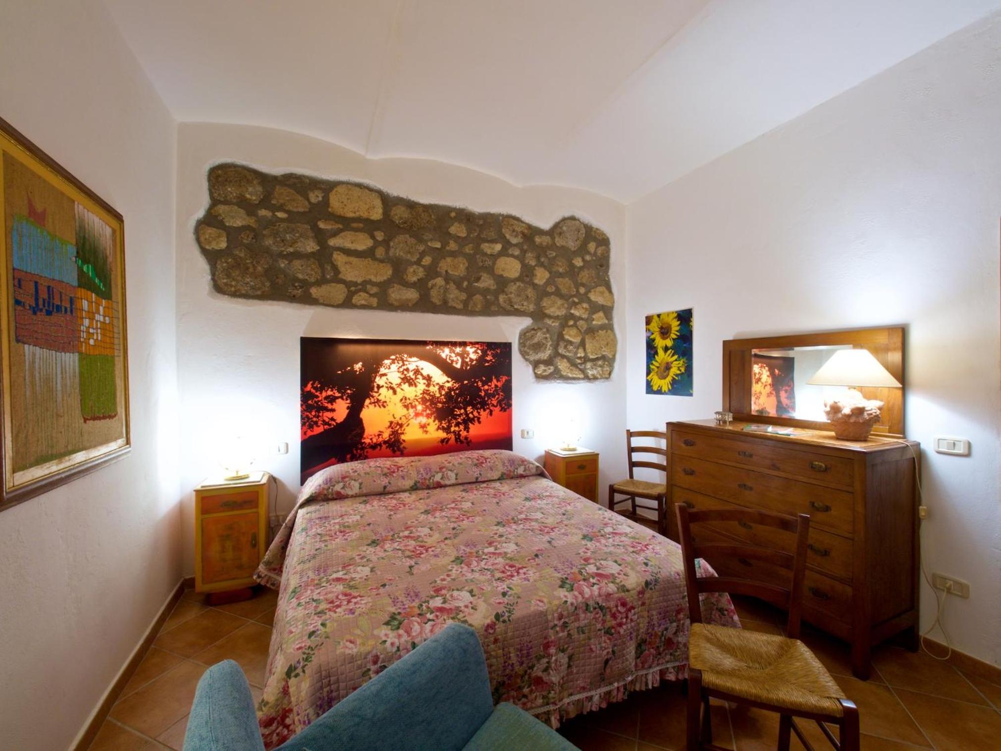 Double Room with Private Bathroom photo 1