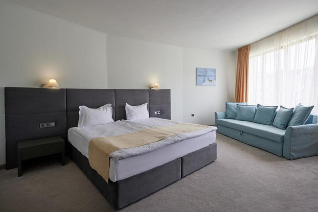 Superior Double Room with Balcony - Photo 1