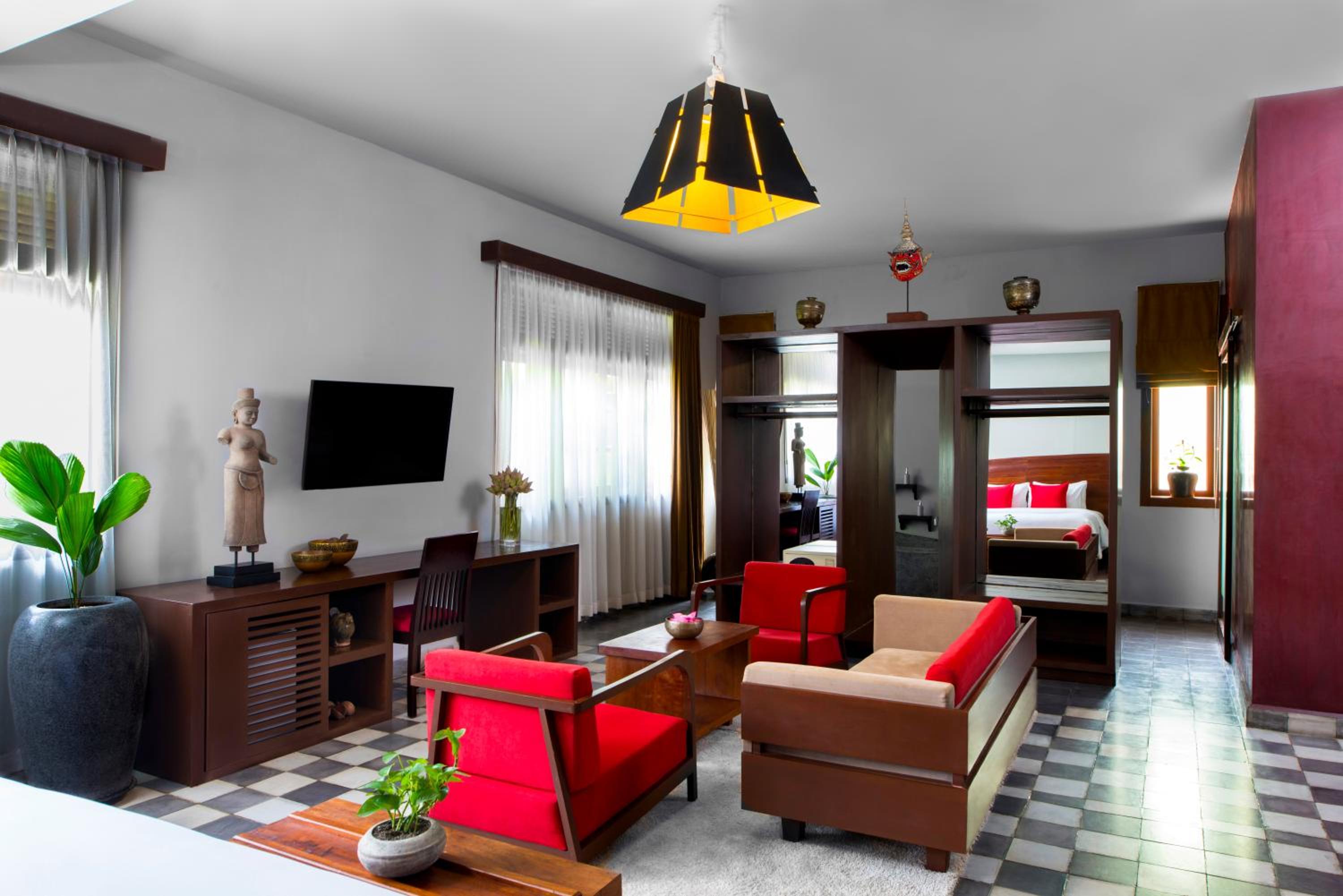 Sokkhak Suite photo 2
