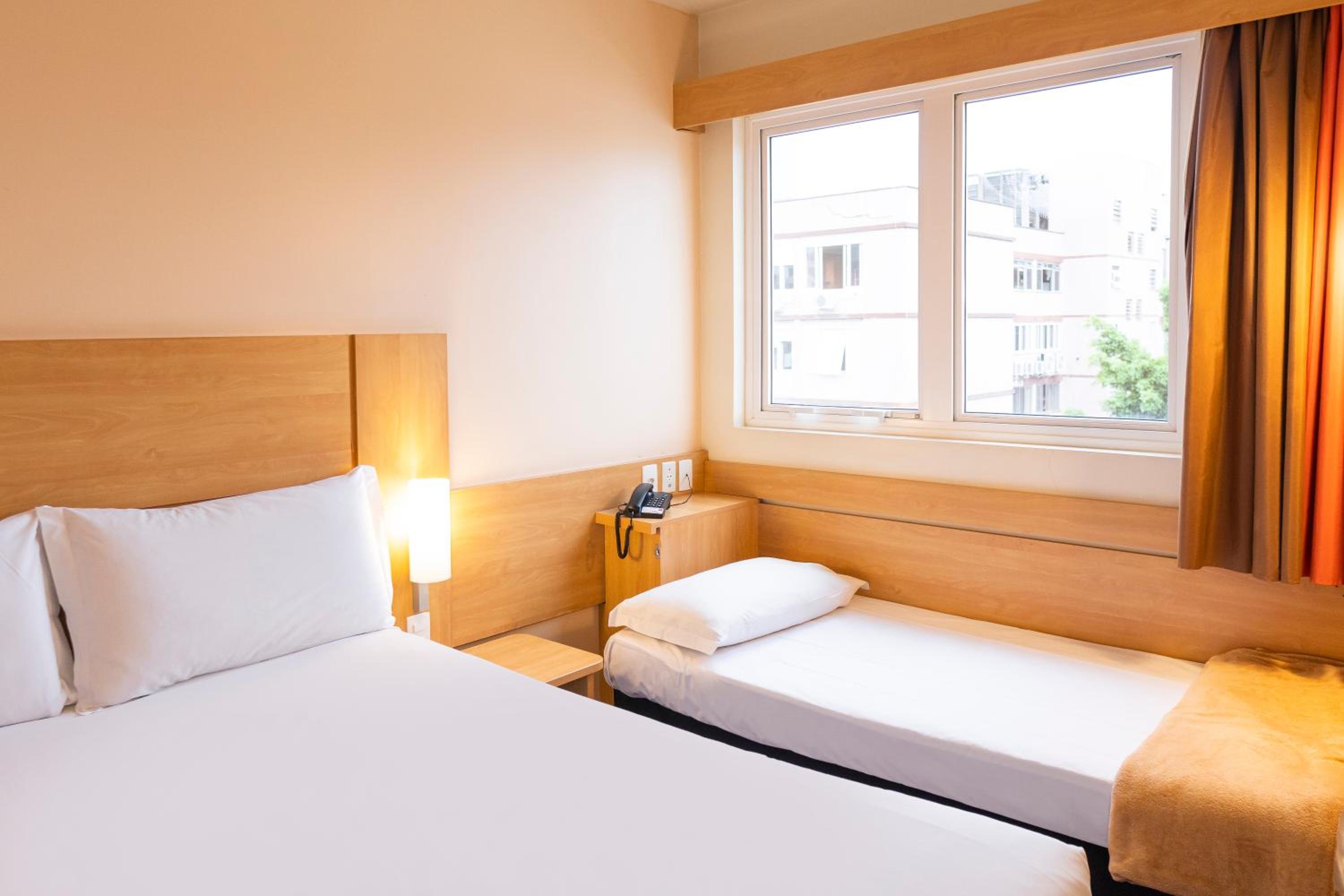 Standard Double Room with Child Bed photo 2