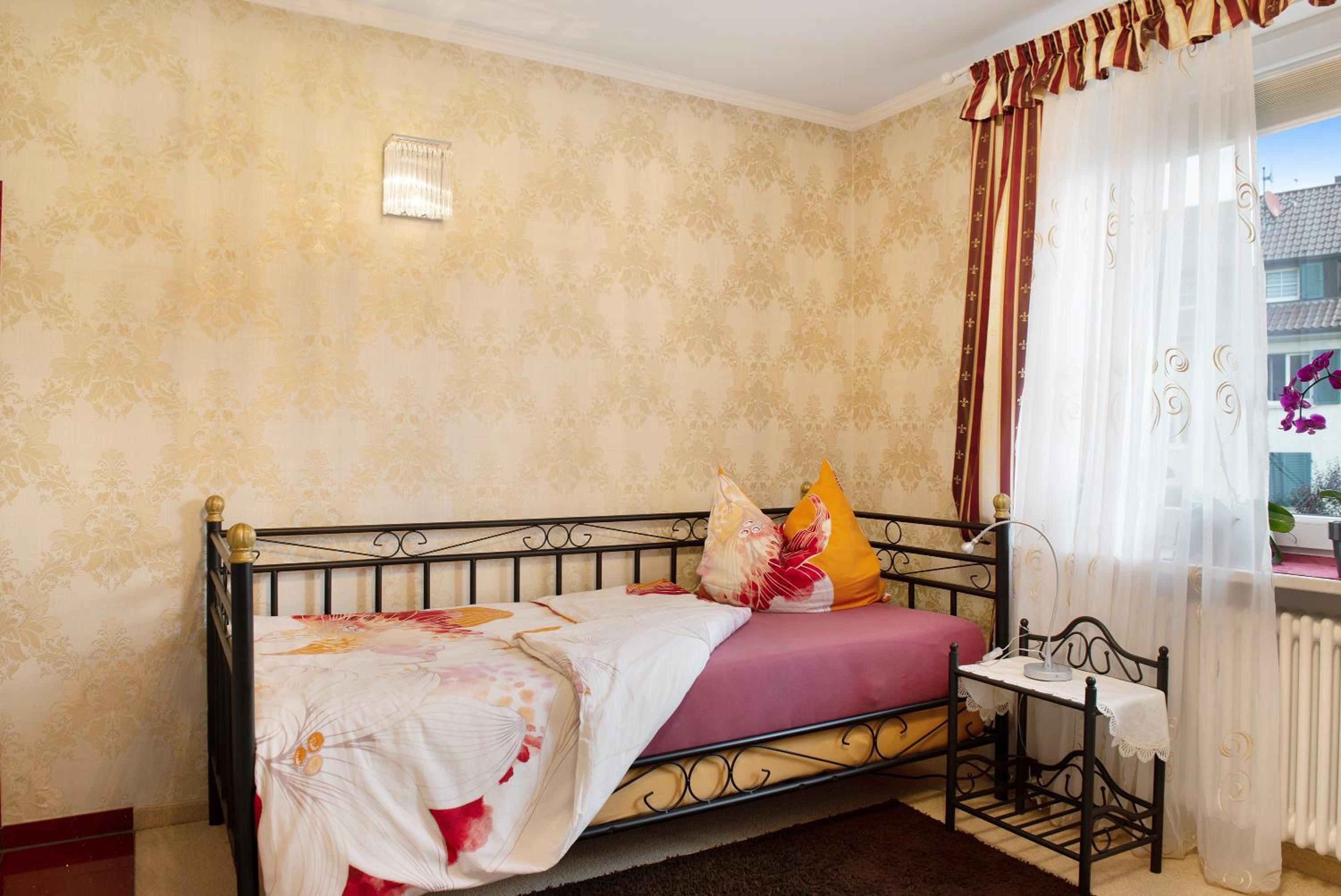 Superior One-Bedroom Apartment with Balcony - Photo 12