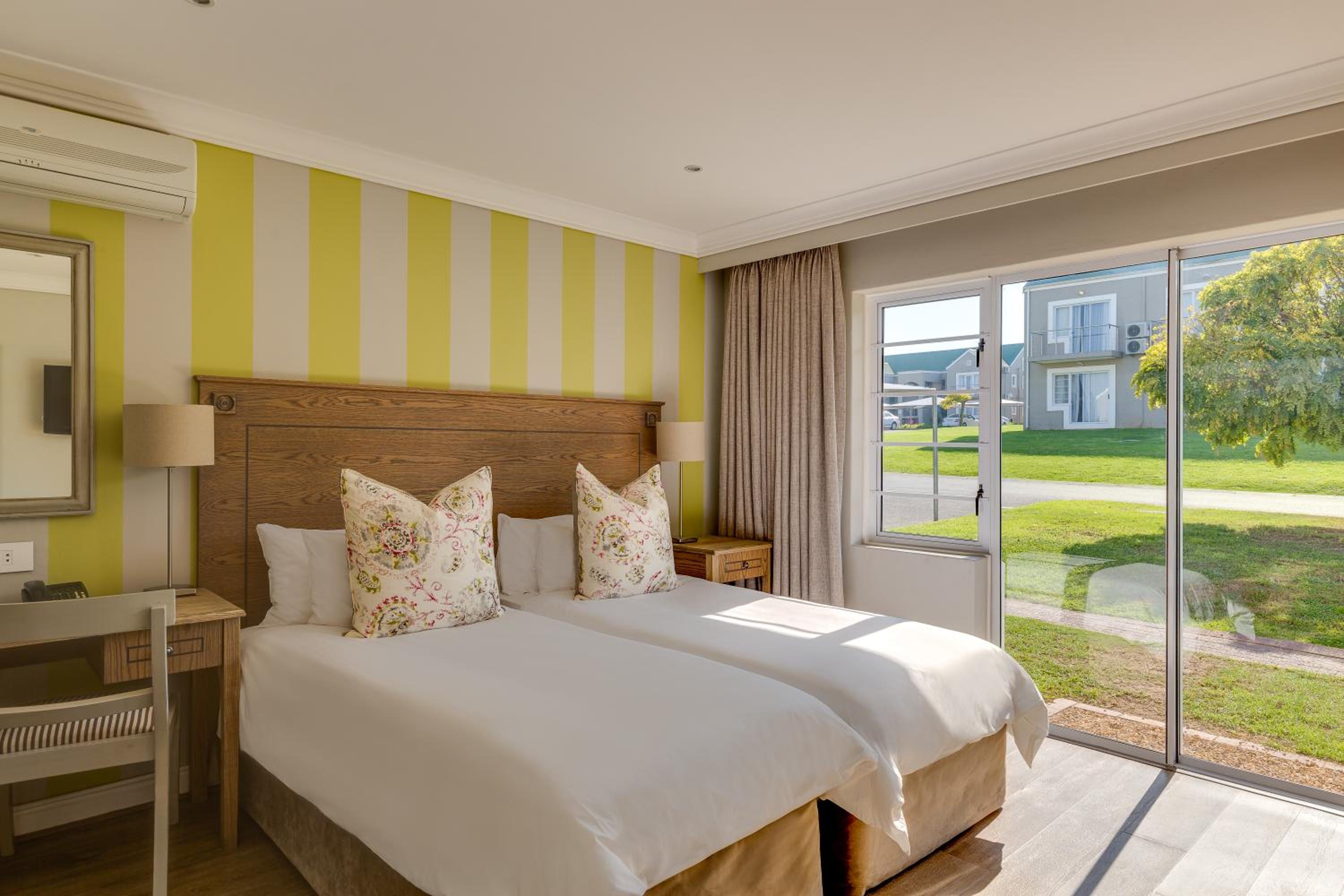 Deluxe Guest room, 2 Twin photo 1