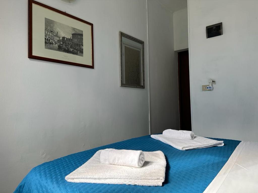 Small Double Room photo 2