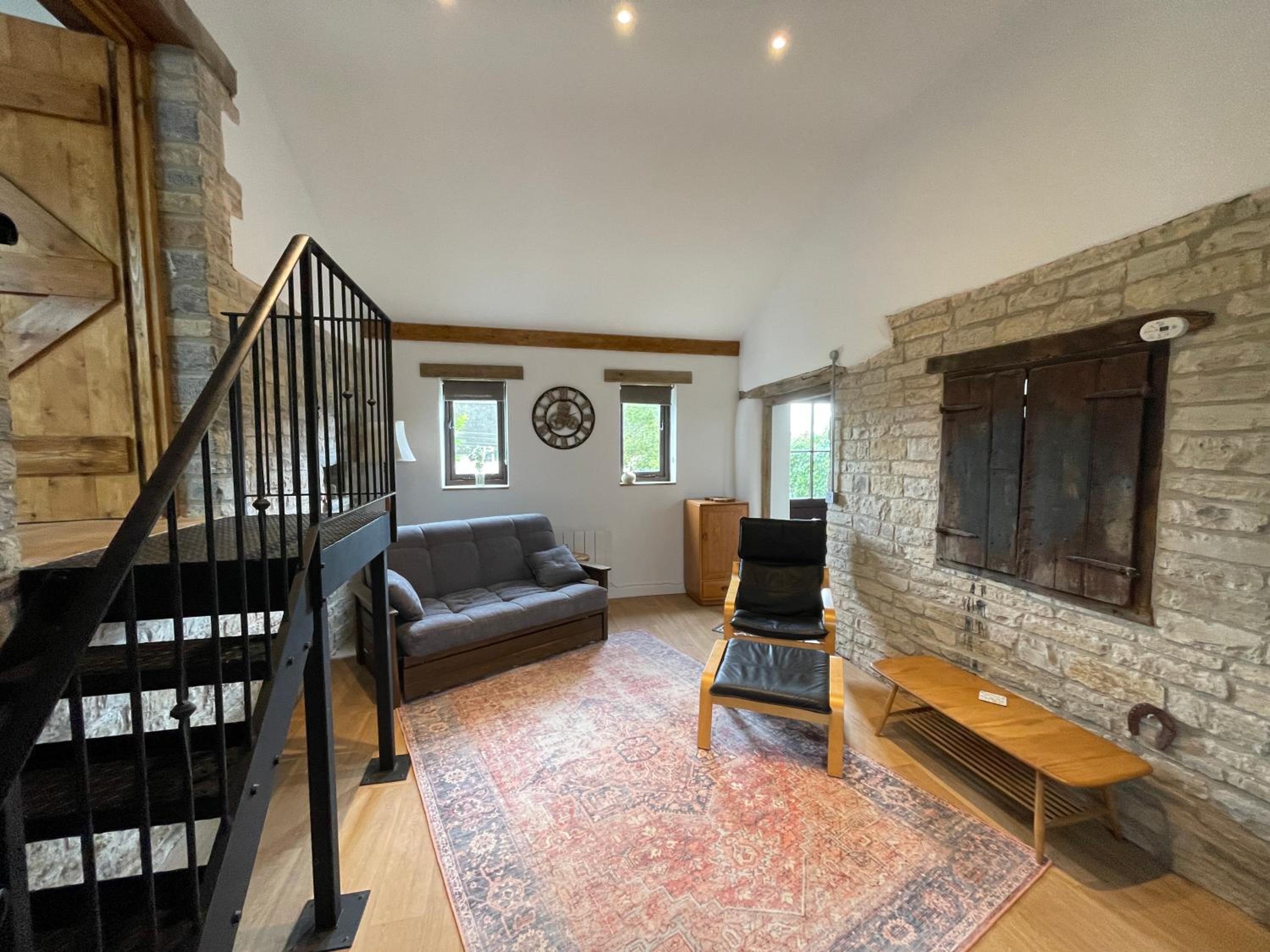 One-Bedroom House photo 1