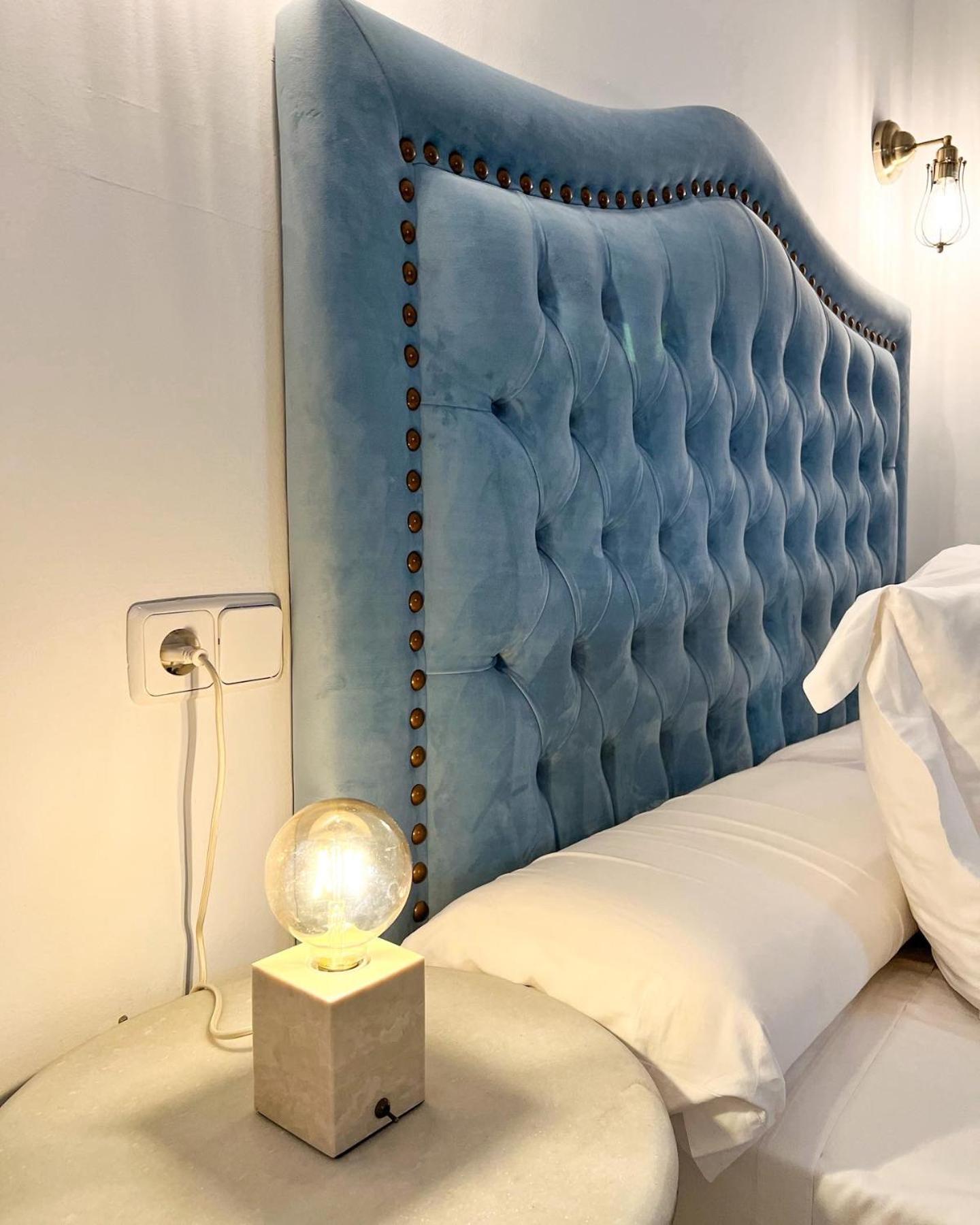 Double Room with Private Bathroom - Photo 18