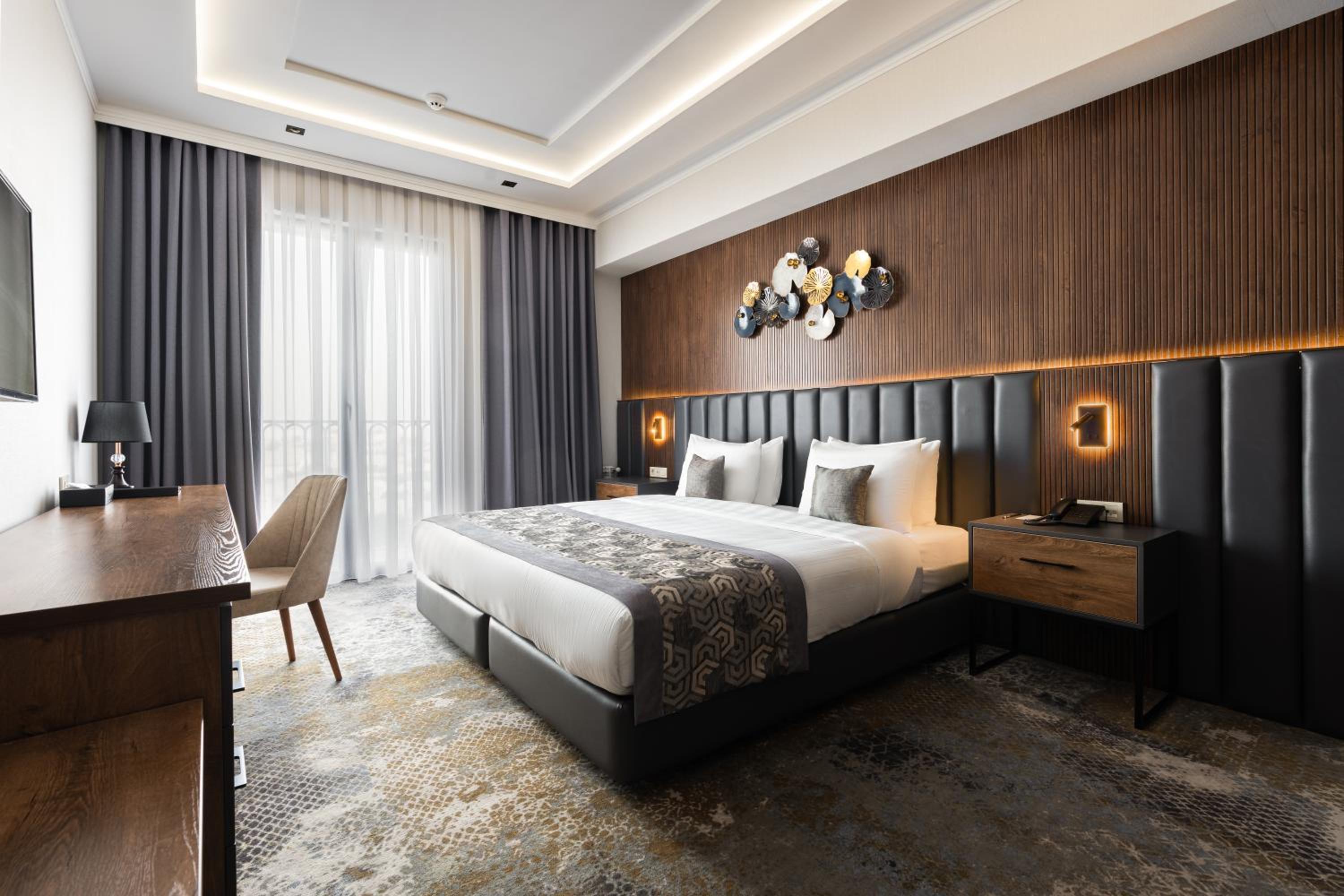 Double or Twin Room - Photo 2
