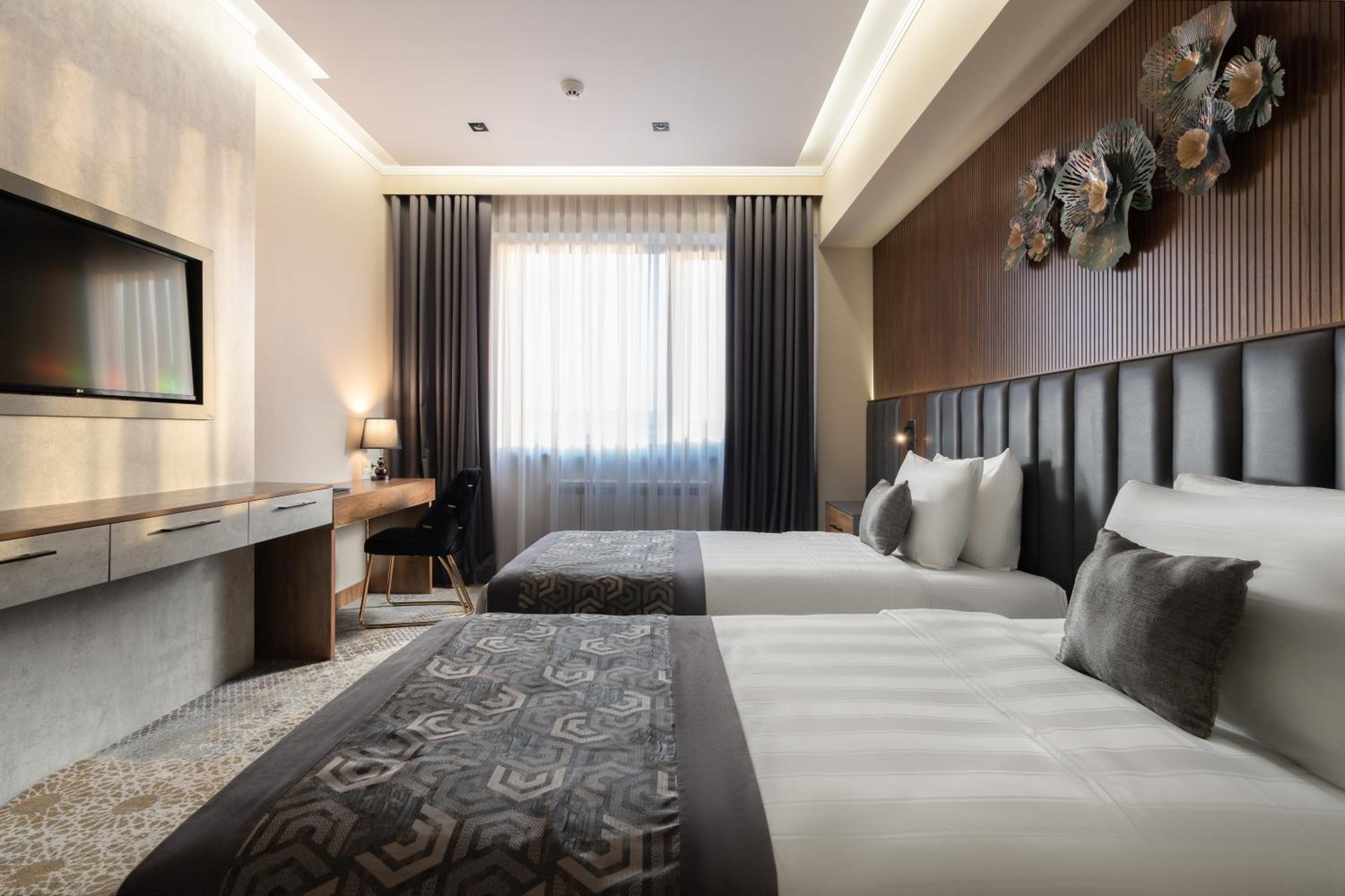 Double or Twin Room - Photo 3