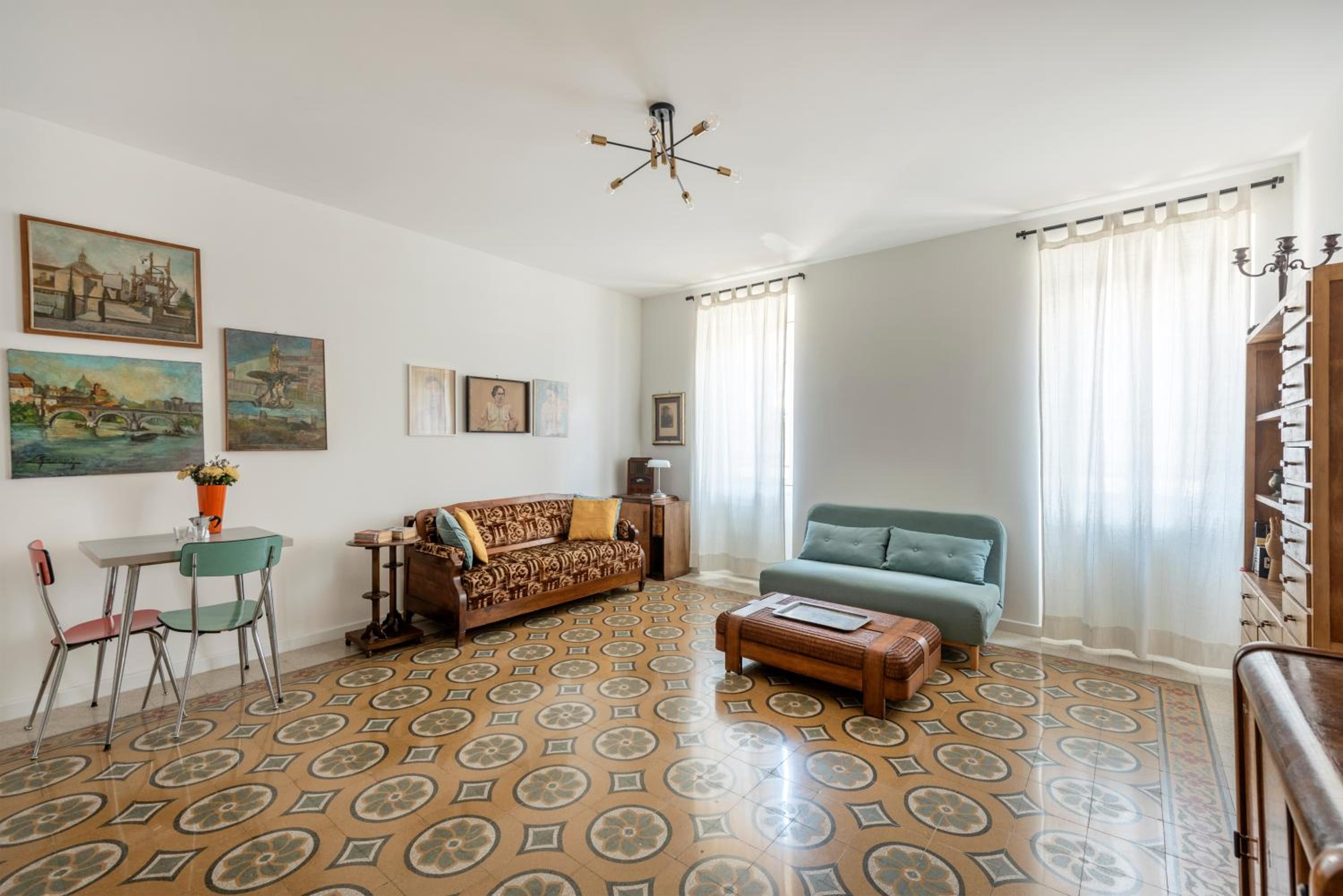 One-Bedroom Apartment