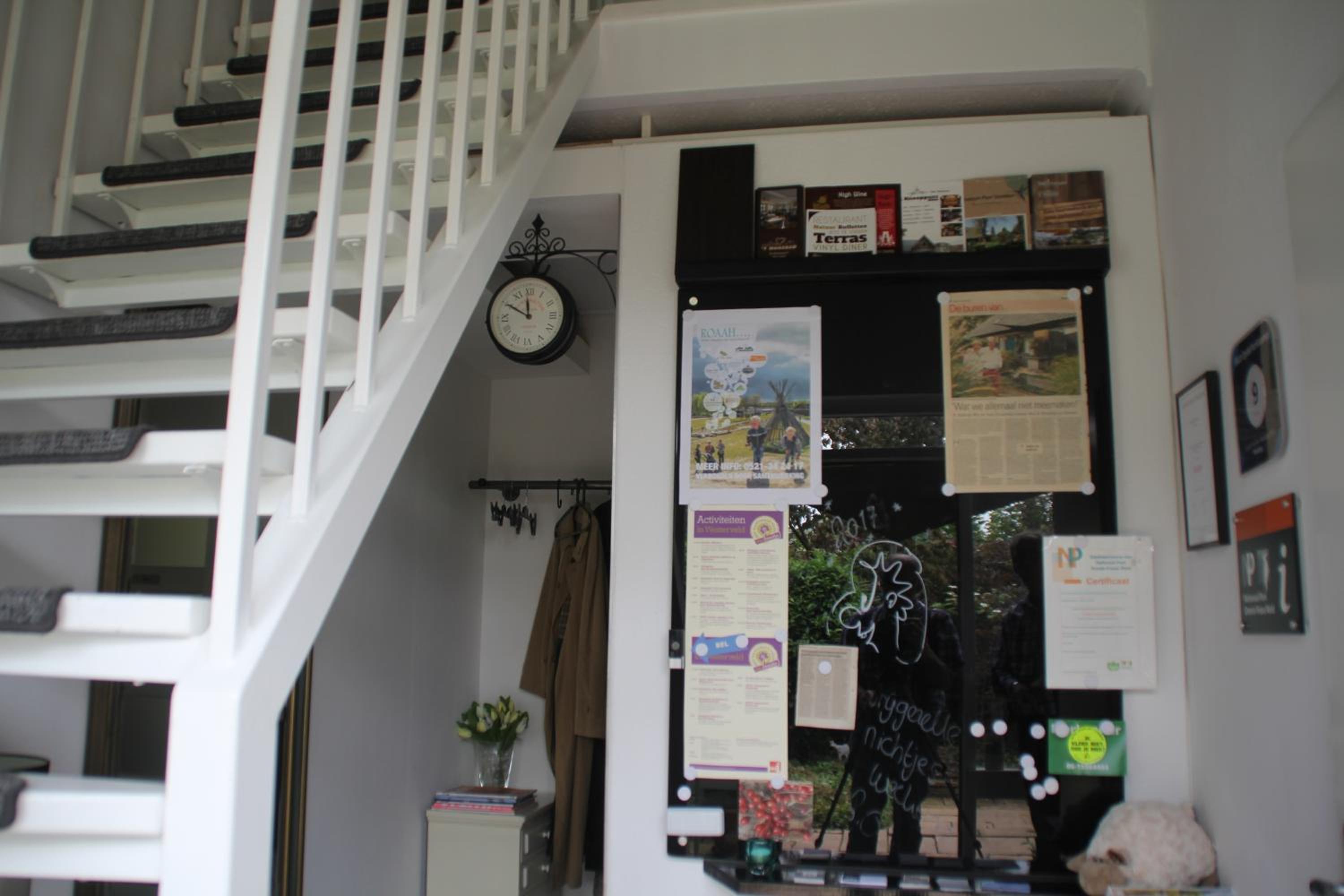 Family Room with Balcony photo 2