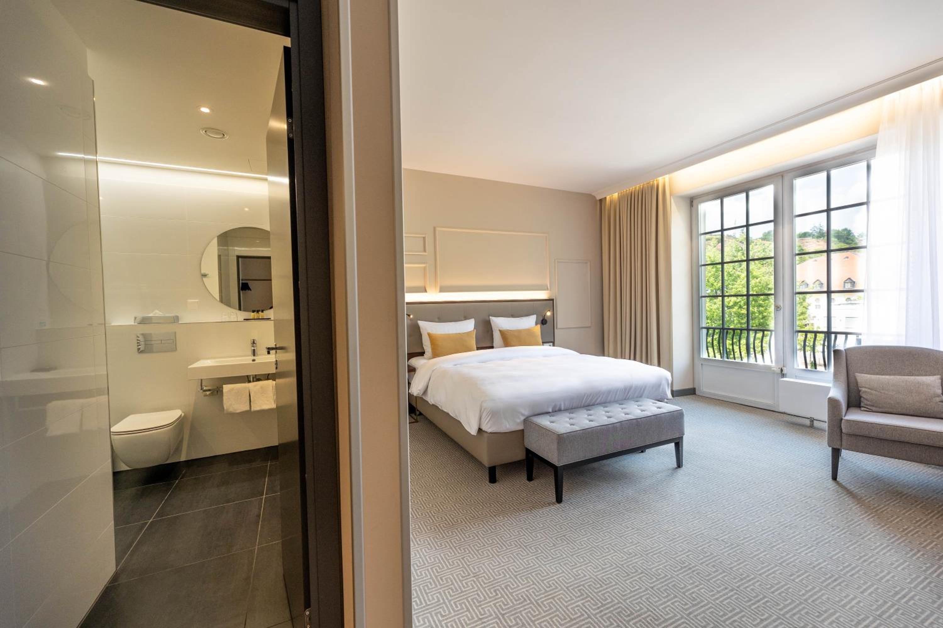 Elegant Double Room - Photo 3
