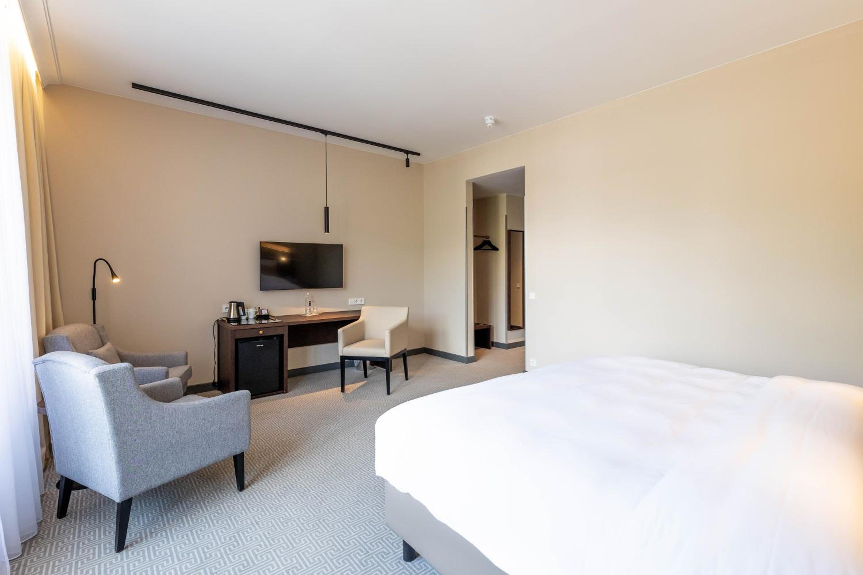 Elegant Double Room - Photo 5