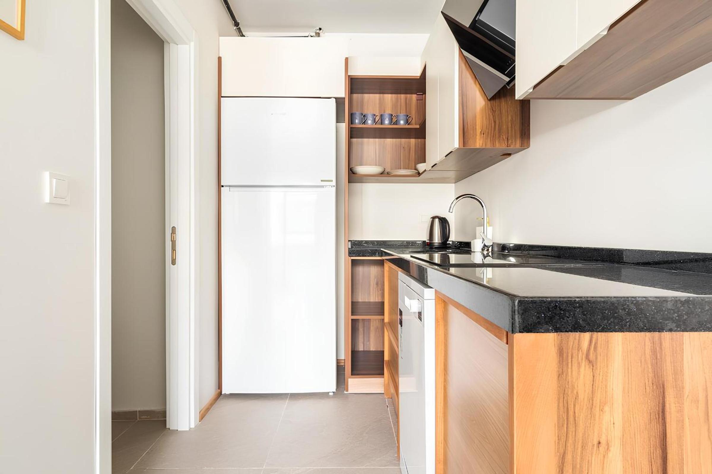 Apartment With Terrace photo 3