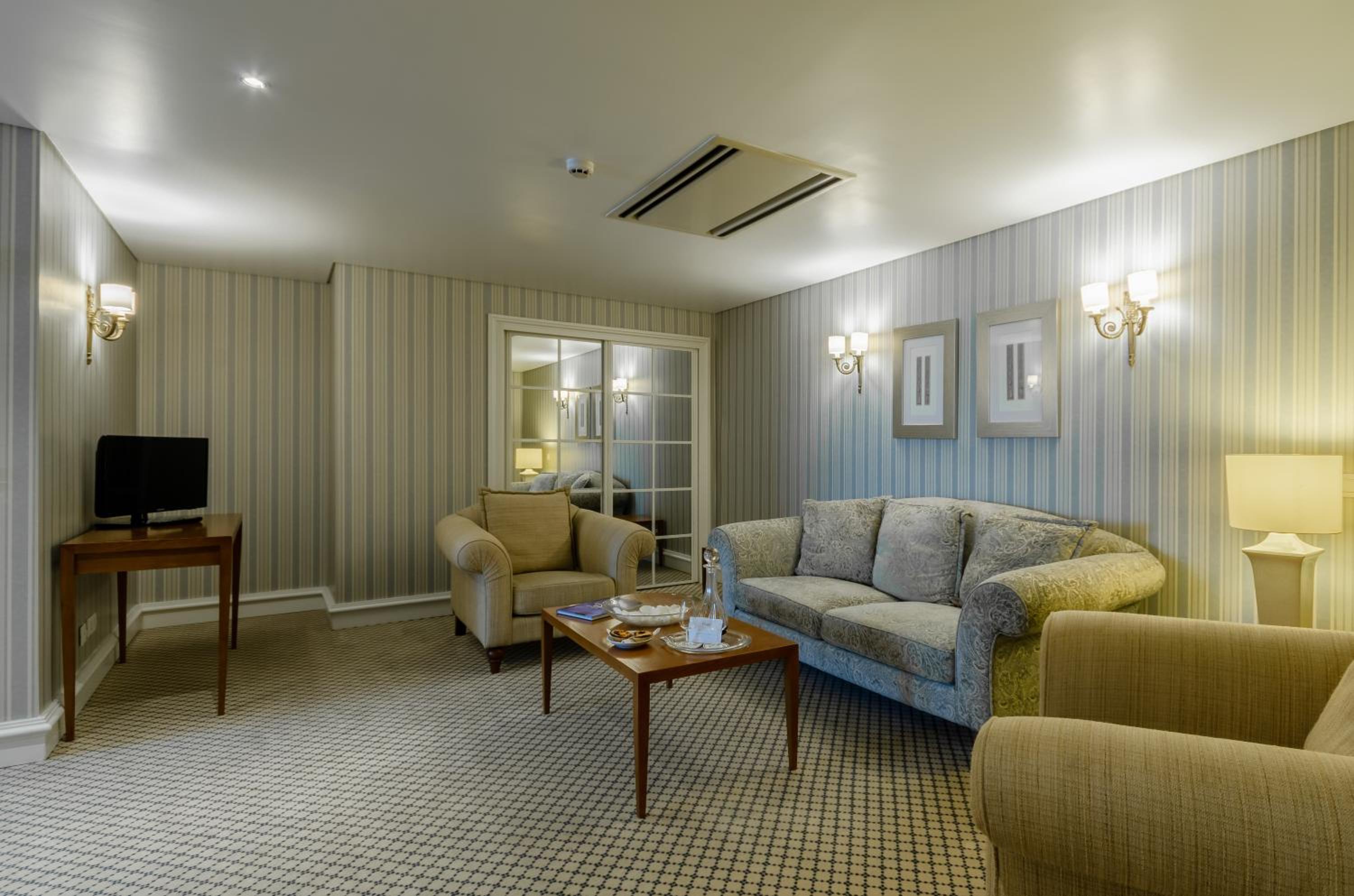 Junior Suite - Photo 9