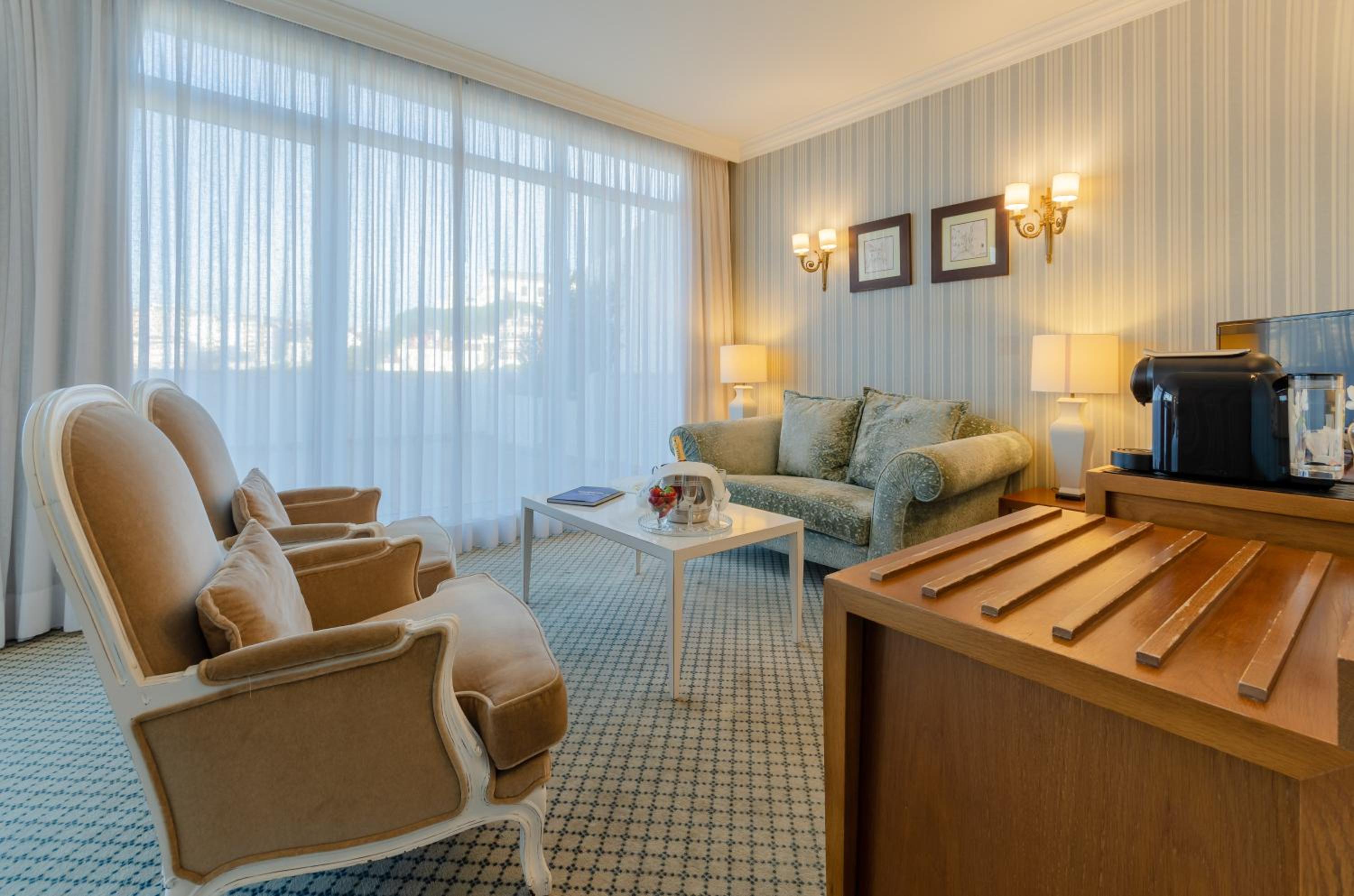 Junior Suite - Photo 7