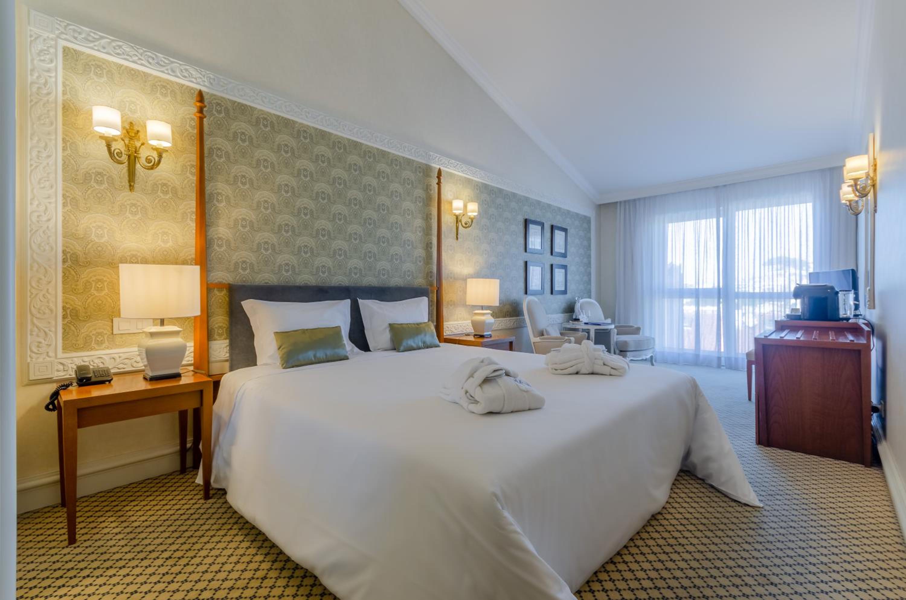 Standard Double Room - Photo 6
