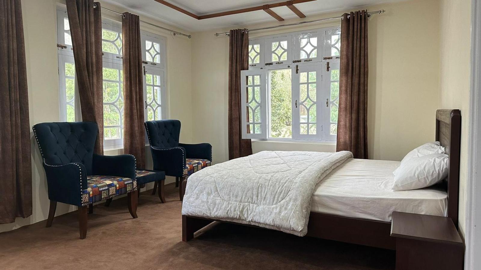King Room with Mountain View photo 3