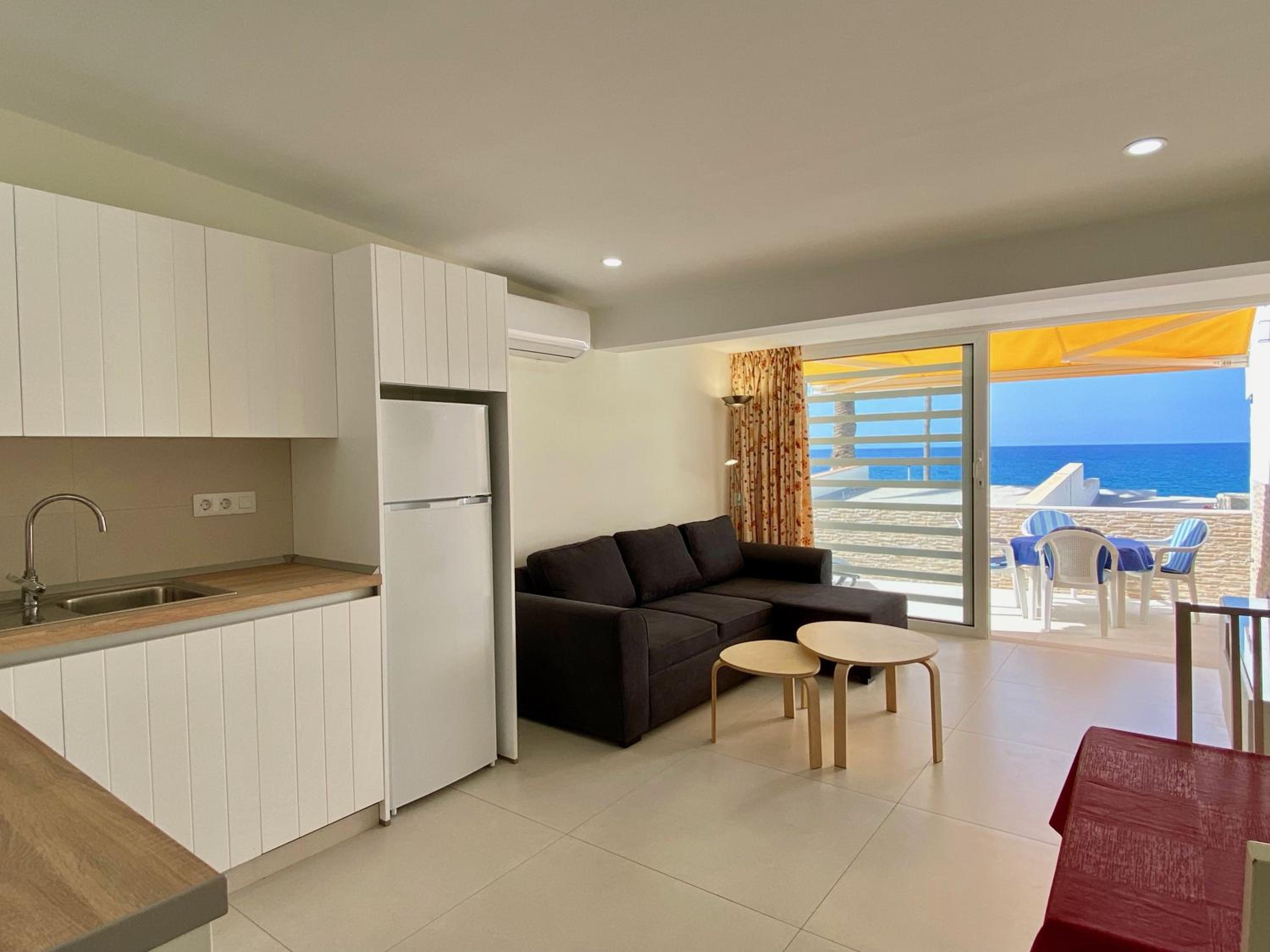 Bungalow with Sea View photo 3