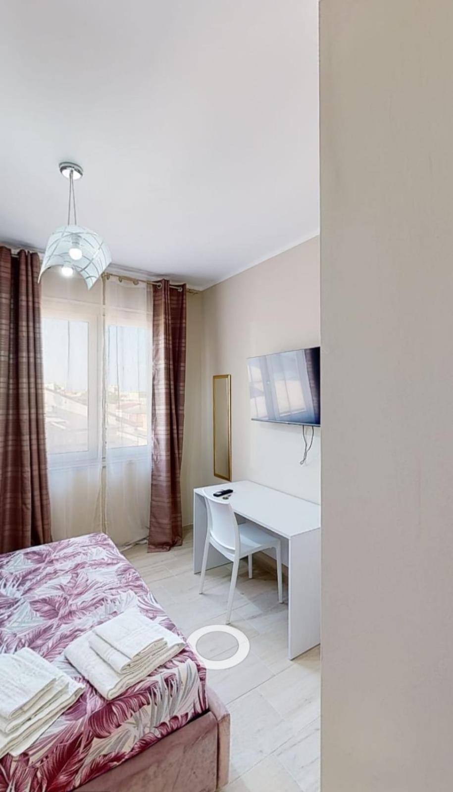 Large Double Room photo 3