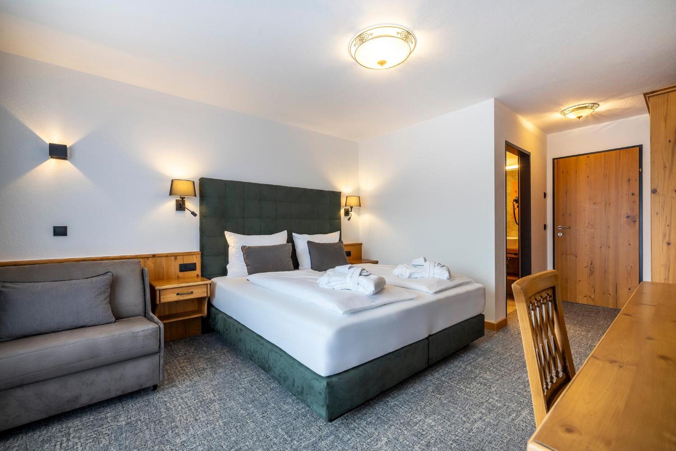 Quadruple Room with Terrace