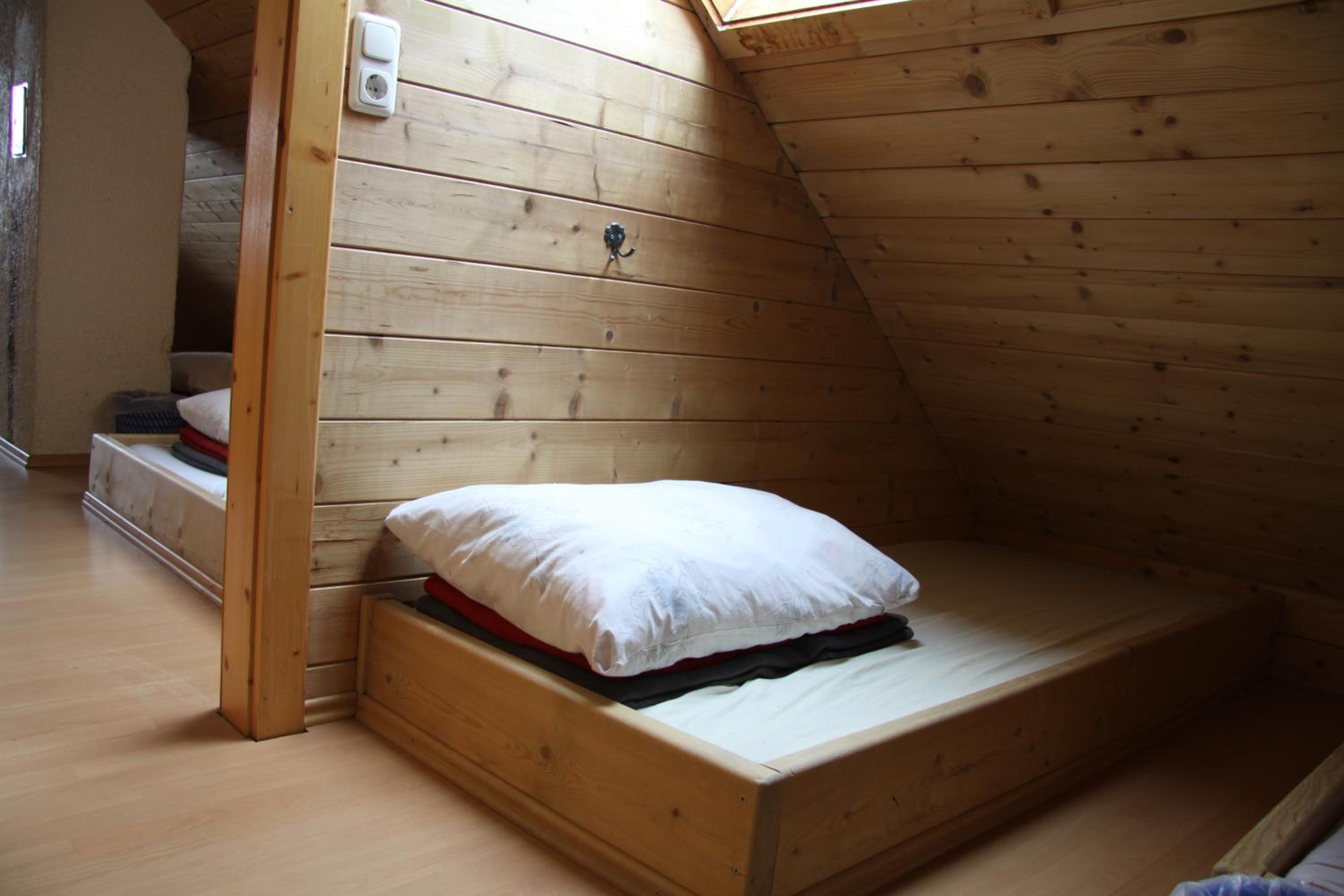 Bed in 10-Bed Mixed Dormitory Room photo 3