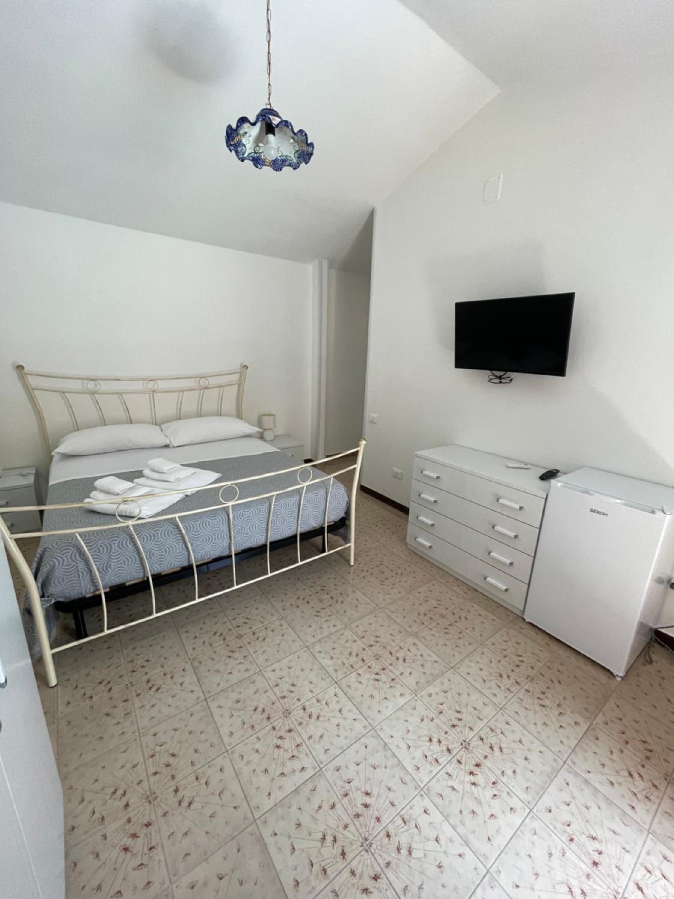 Double Room with Mountain View - Photo 1
